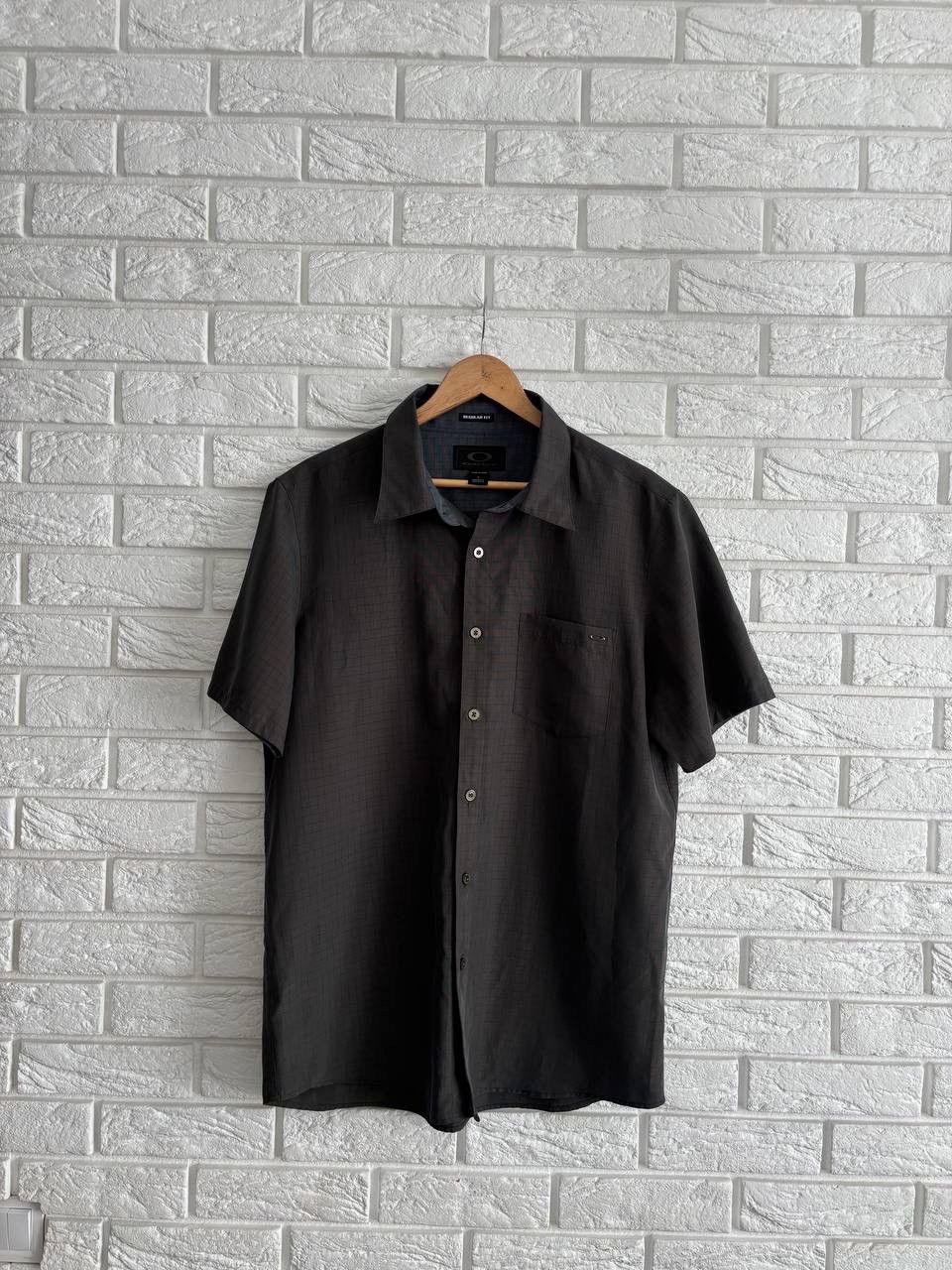 Oakley Oakley chameleon men’s shirt rare short sleeve Size US L / EU 52-54 / 3 - 2 Thumbnail