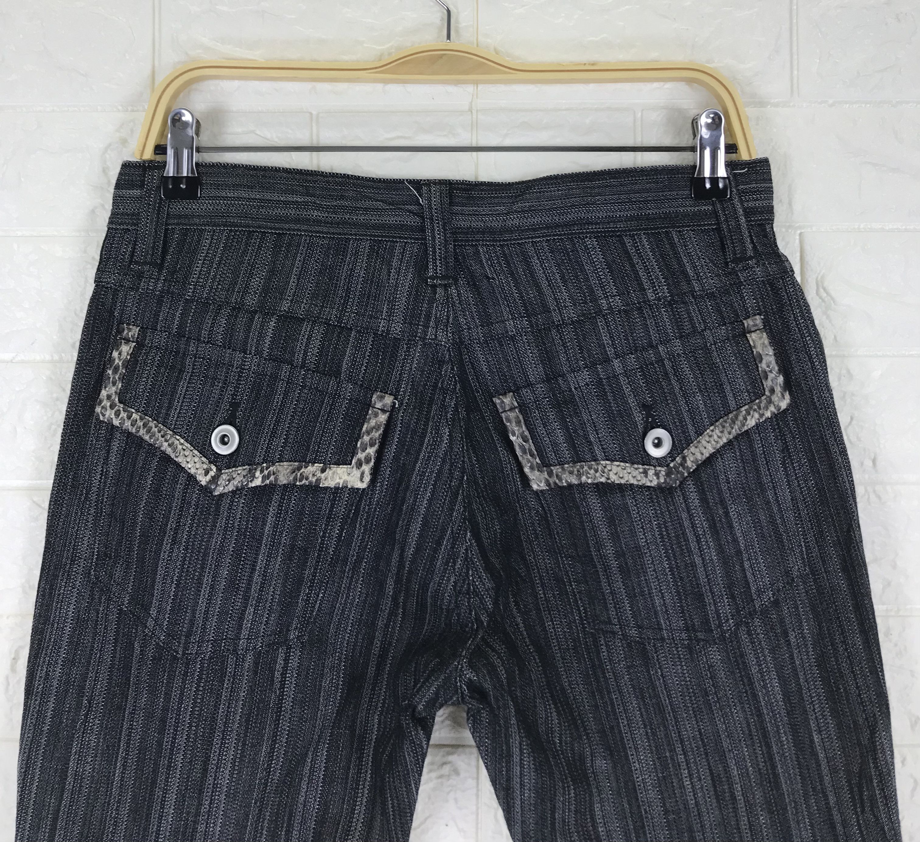 Japanese Brand Vintage Japanese Python Detailed Flare Pant Size US 30 / EU 46 - 6 Thumbnail
