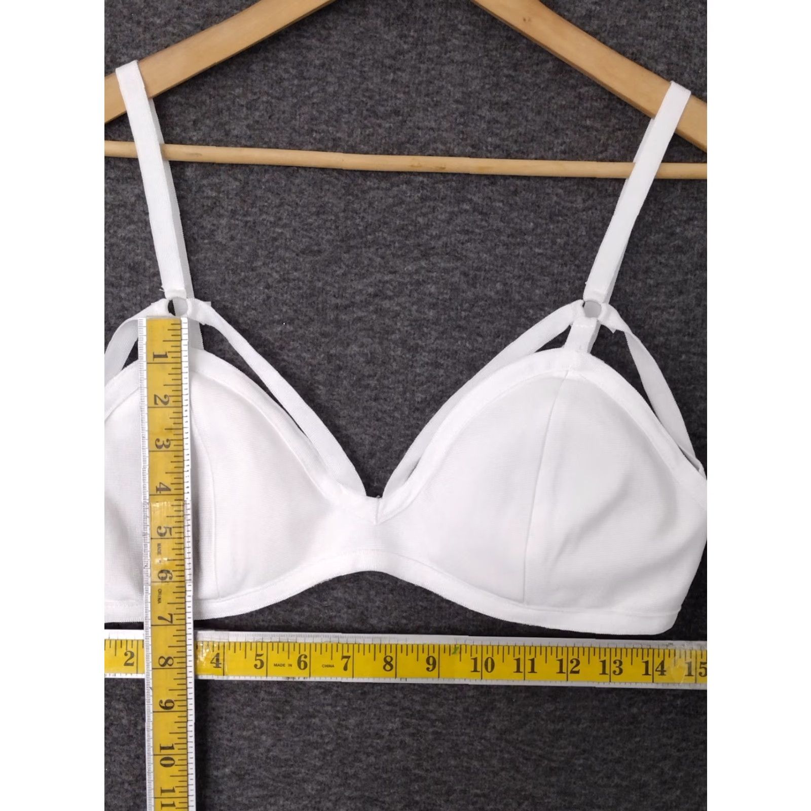 Vintage Codigo Sexy Strappy White Women's Bra Size L - Codigo Bra Strappy White Lip? Size ONE SIZE - 4 Thumbnail