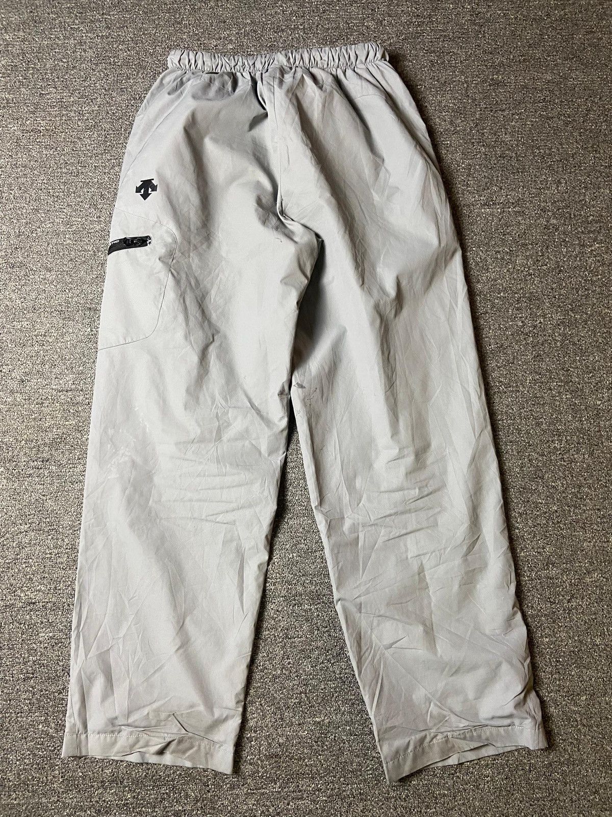 Descente × Japanese Brand × Vintage Descente Brand Long Track Suit Pants (120) Size US 26 / EU 42 - 2 Thumbnail