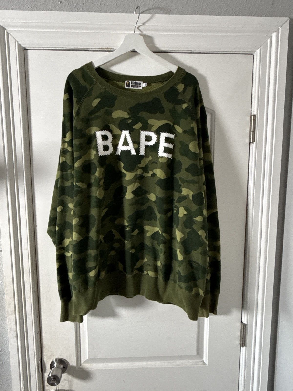 Bape Bathing ape rhinestone crewneck Size US XXL / EU 58 / 5 - 1 Thumbnail