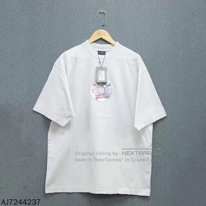 Balenciaga Balenciaga CD Print Short Sleeve Tee. Size US L / EU 52-54 / 3 - 1 Thumbnail