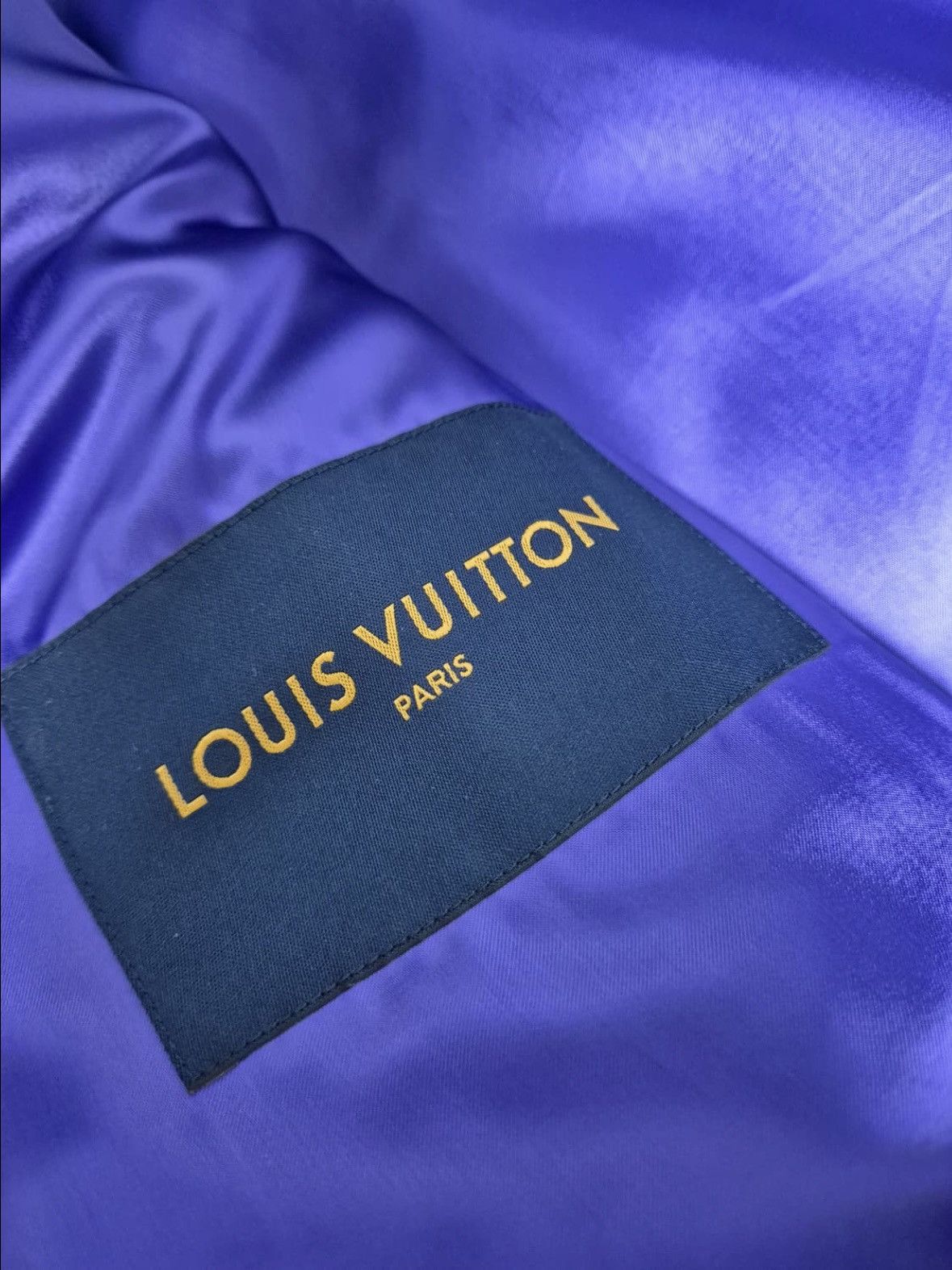 Louis Vuitton Louis Vuitton RUNAWAY FROG VARSITY JACKET Size US L / EU 52-54 / 3 - 4 Thumbnail