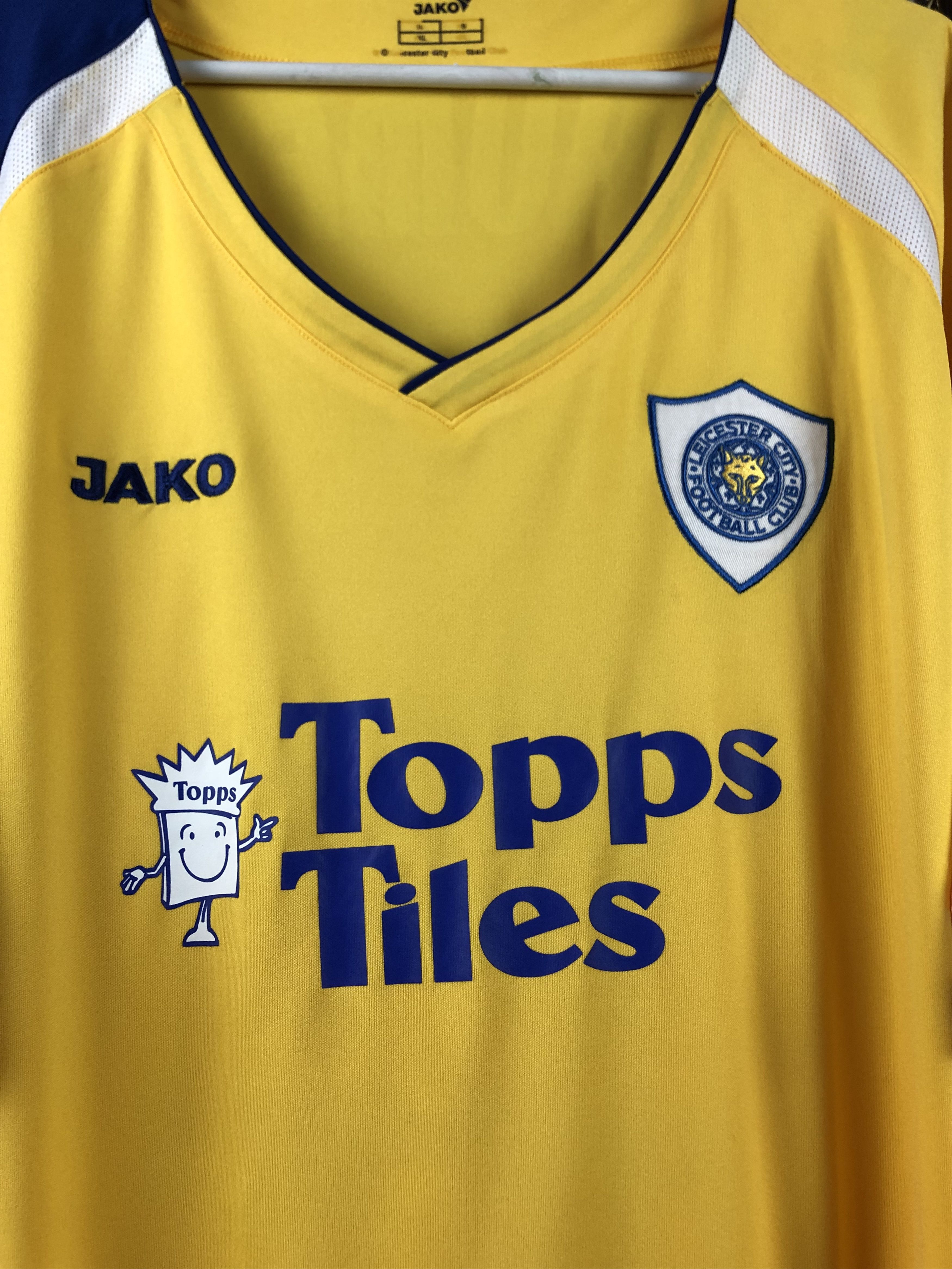 Other Leicester City shirt Soccer Hume Jersey Player Issue 3XL Size US XXL / EU 58 / 5 - 7 Thumbnail