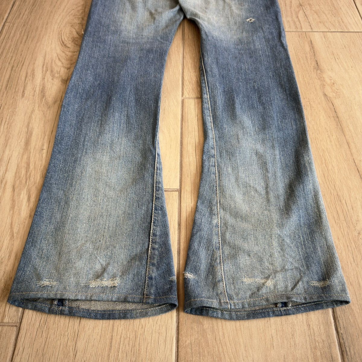 Hysteric Glamour 2000s Washed Light Blue Studded Distressed Flare Denim Jeans Size US 31 - 8 Thumbnail