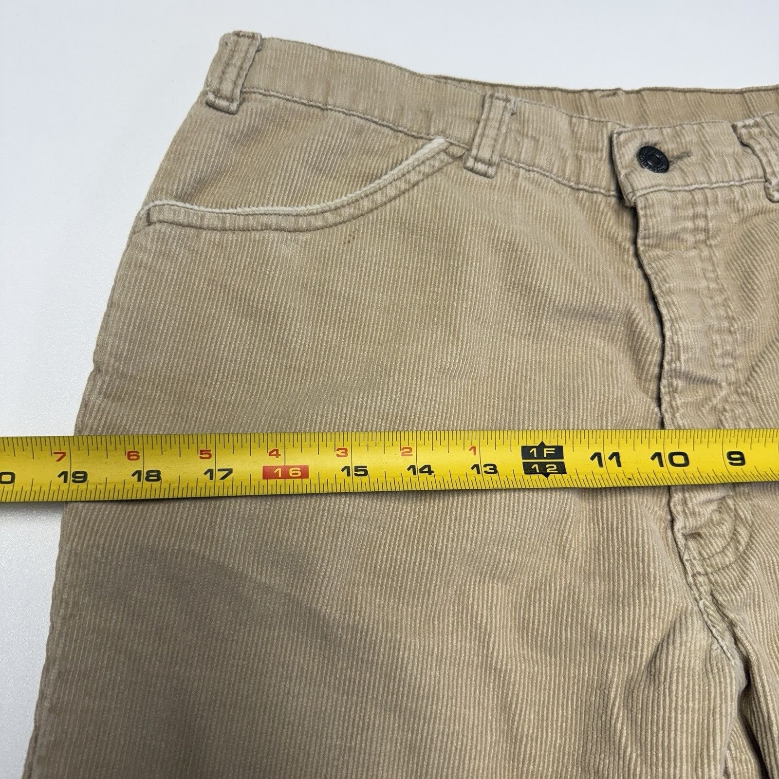 Levi's Vintage Levi's Corduroy Pants Mens 30x30 Tan Size US 30 / EU 46 - 16 Thumbnail