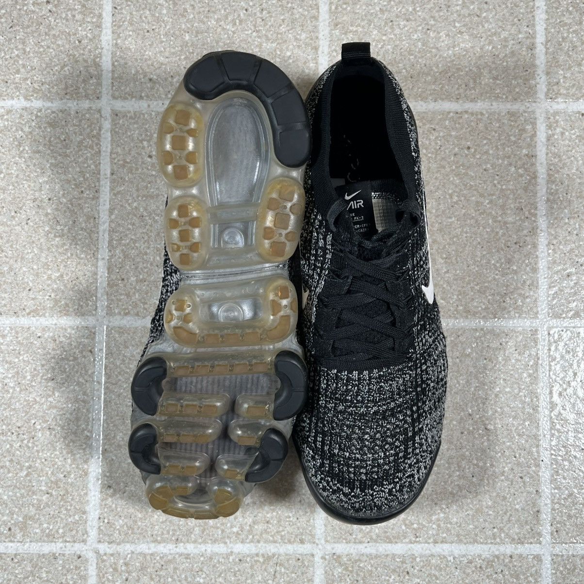 Nike Nike Air Vapormax Flyknit 3 Shoes 10.5 Black Oreo Sneakers Size US 10.5 / EU 43-44 - 5 Thumbnail