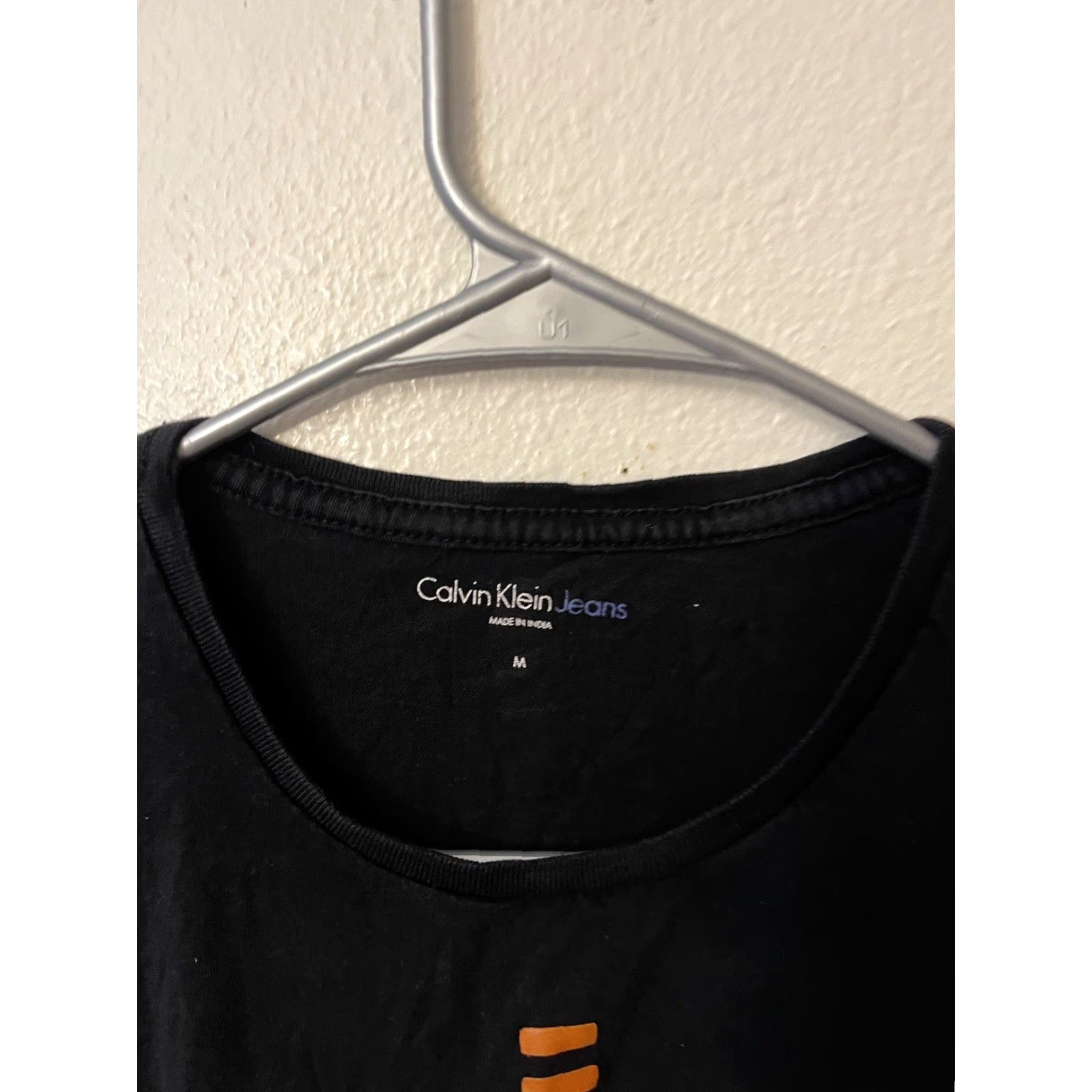 Calvin Klein Calvin Klein Jeans Men Black Graphic Tee Short Sleeve Tee M Logo Shirt Mens Size US 31 - 2 Thumbnail