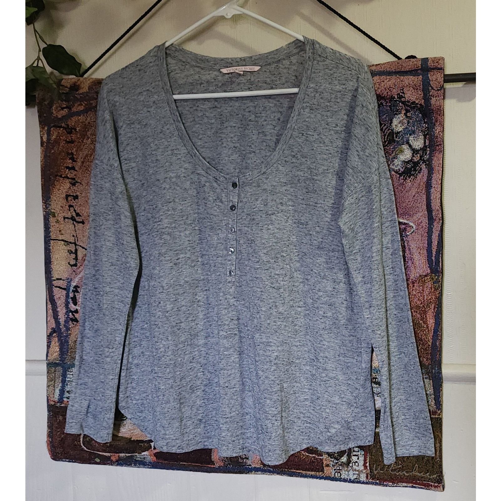 Victoria's Secret Victoria Secret Small Petite shirt Long Sleeve Gray Henley Size S / US 4 / IT 40 - 1 Thumbnail