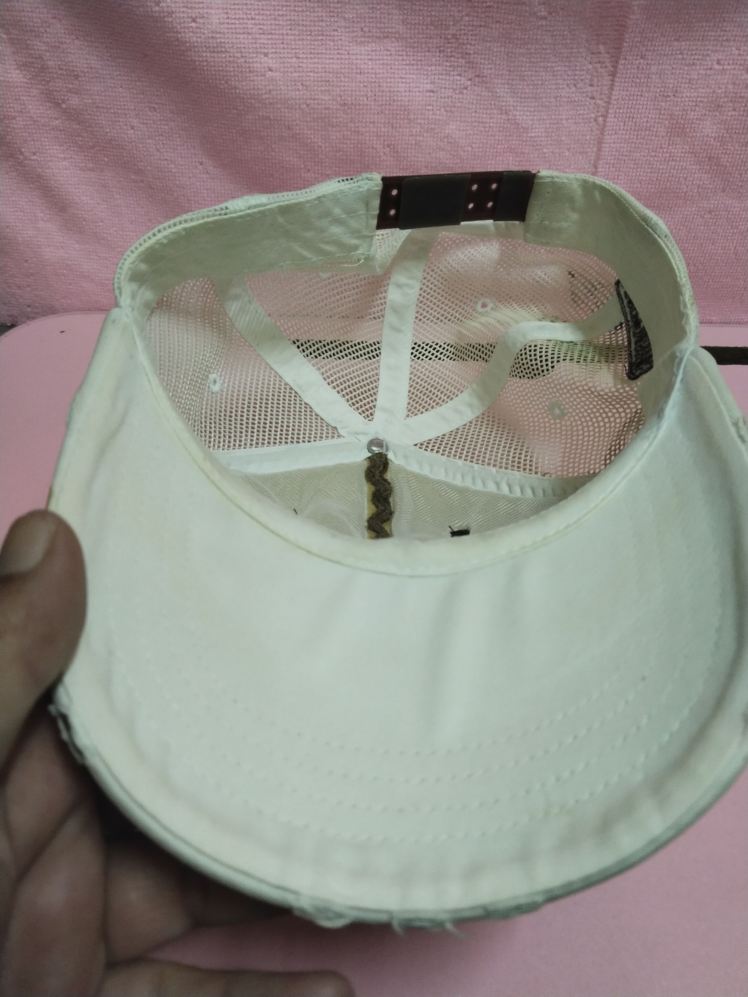 Japanese Brand VINTAGE TOM DISTRESSED SURF BONES TRUCKER HAT Size ONE SIZE - 7 Thumbnail