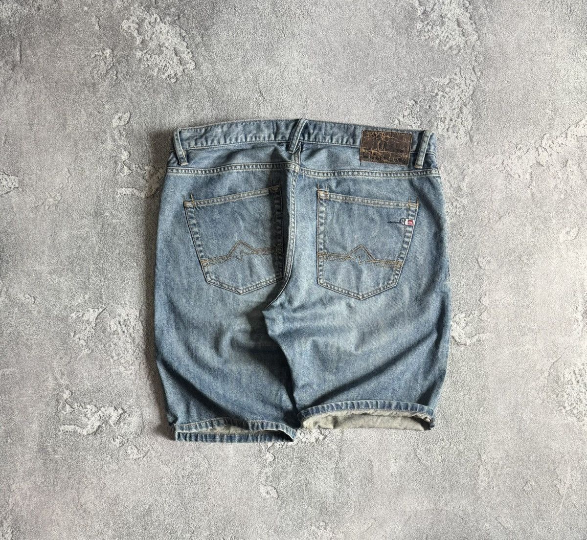 Quicksilver Quiksilver 36 vintage denim shorts 🩳 surf style Y2K Size US 36 / EU 52 - 1 Thumbnail