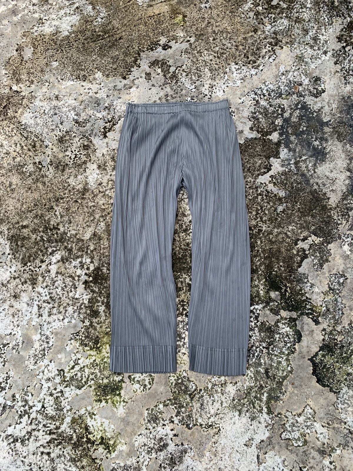 Pleats Please Issey Miyake Issey Miyake Pleated Pants Size 30" / US 8 / IT 44 - 1 Thumbnail