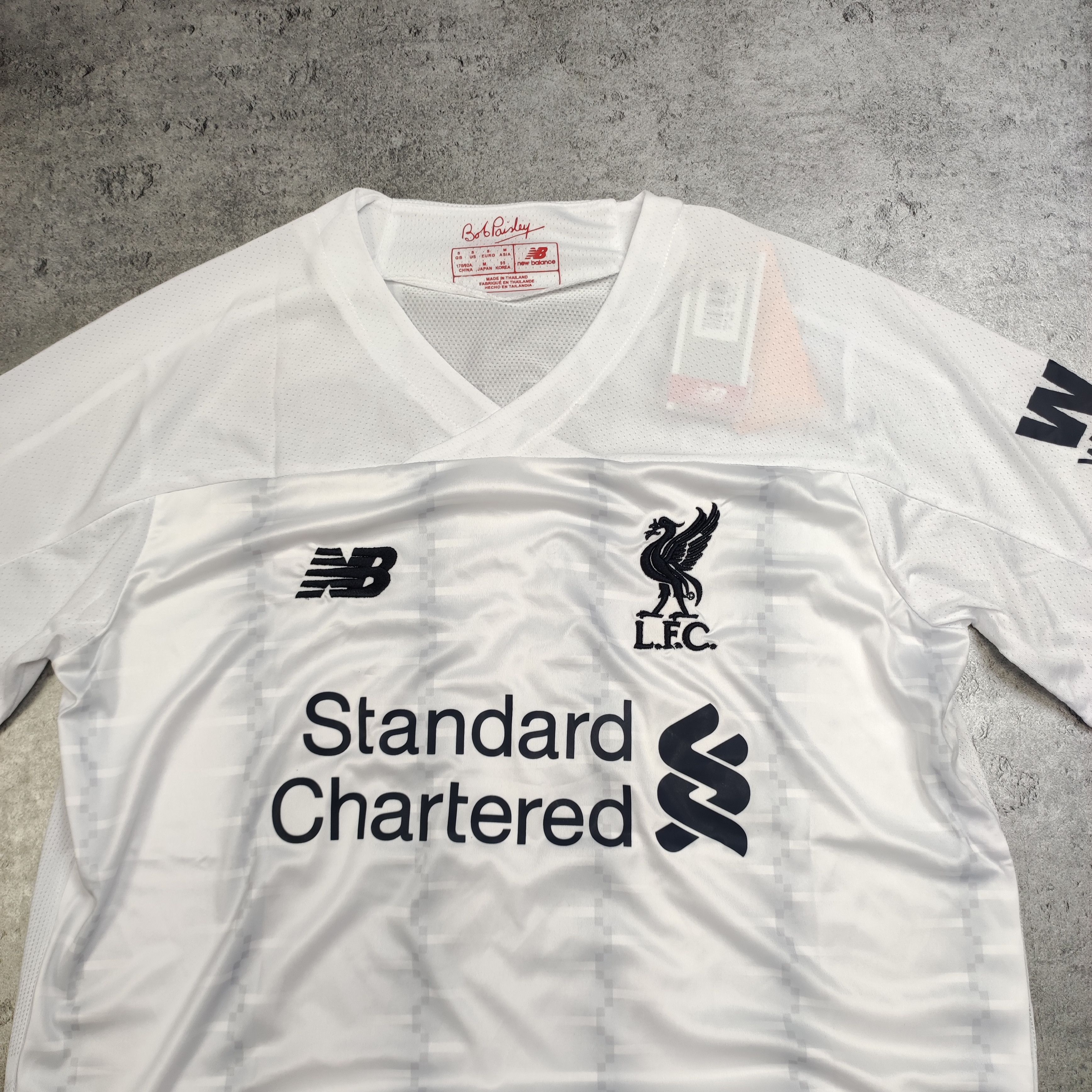 Other RARE Liverpool FC New Balance Football #11 Salah Away Jersey Size US S / EU 44-46 / 1 - 5 Thumbnail