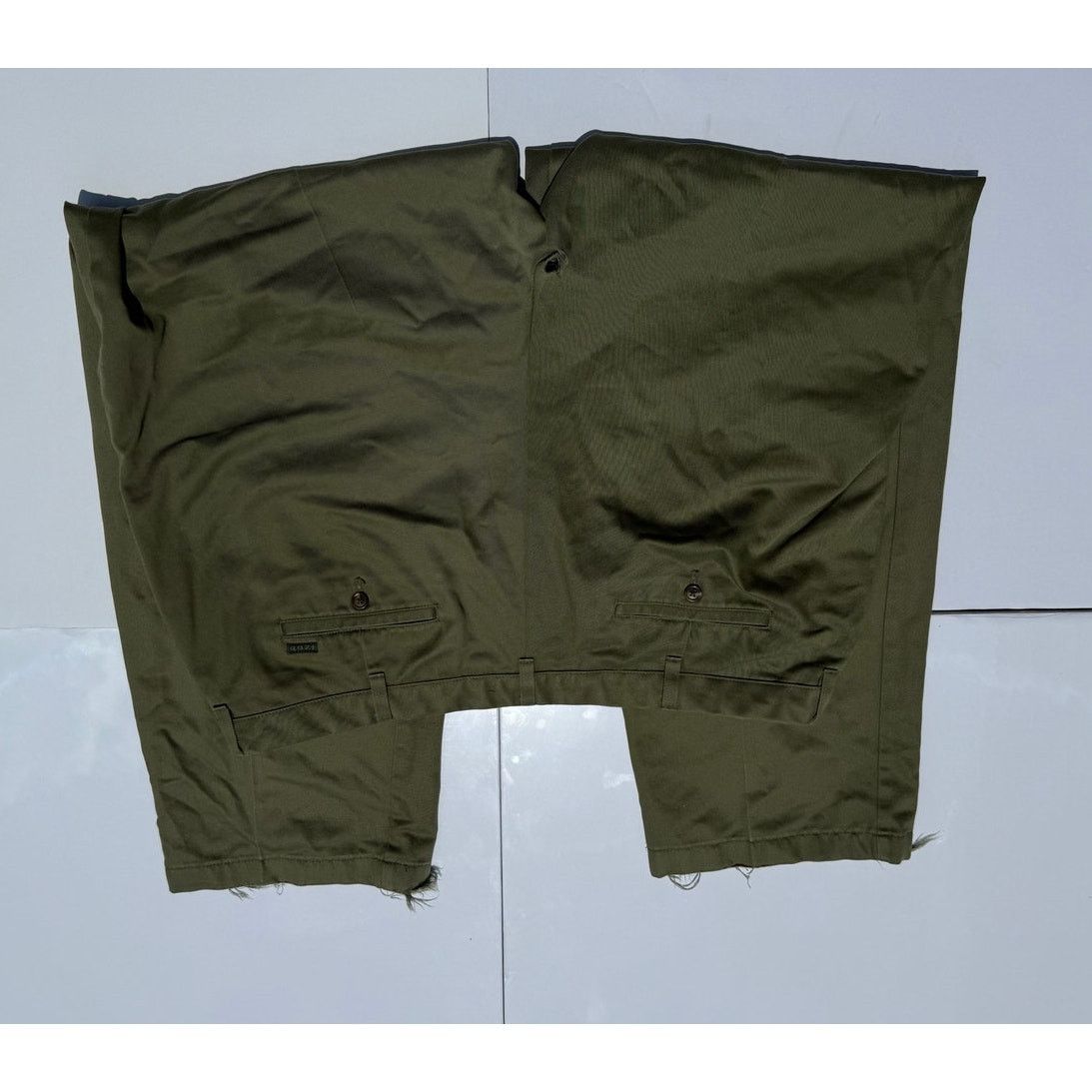 Izod IZOD Men's Pants - Size 44x32 - Classic and Comfortable Size US 44 / EU 60 - 4 Thumbnail