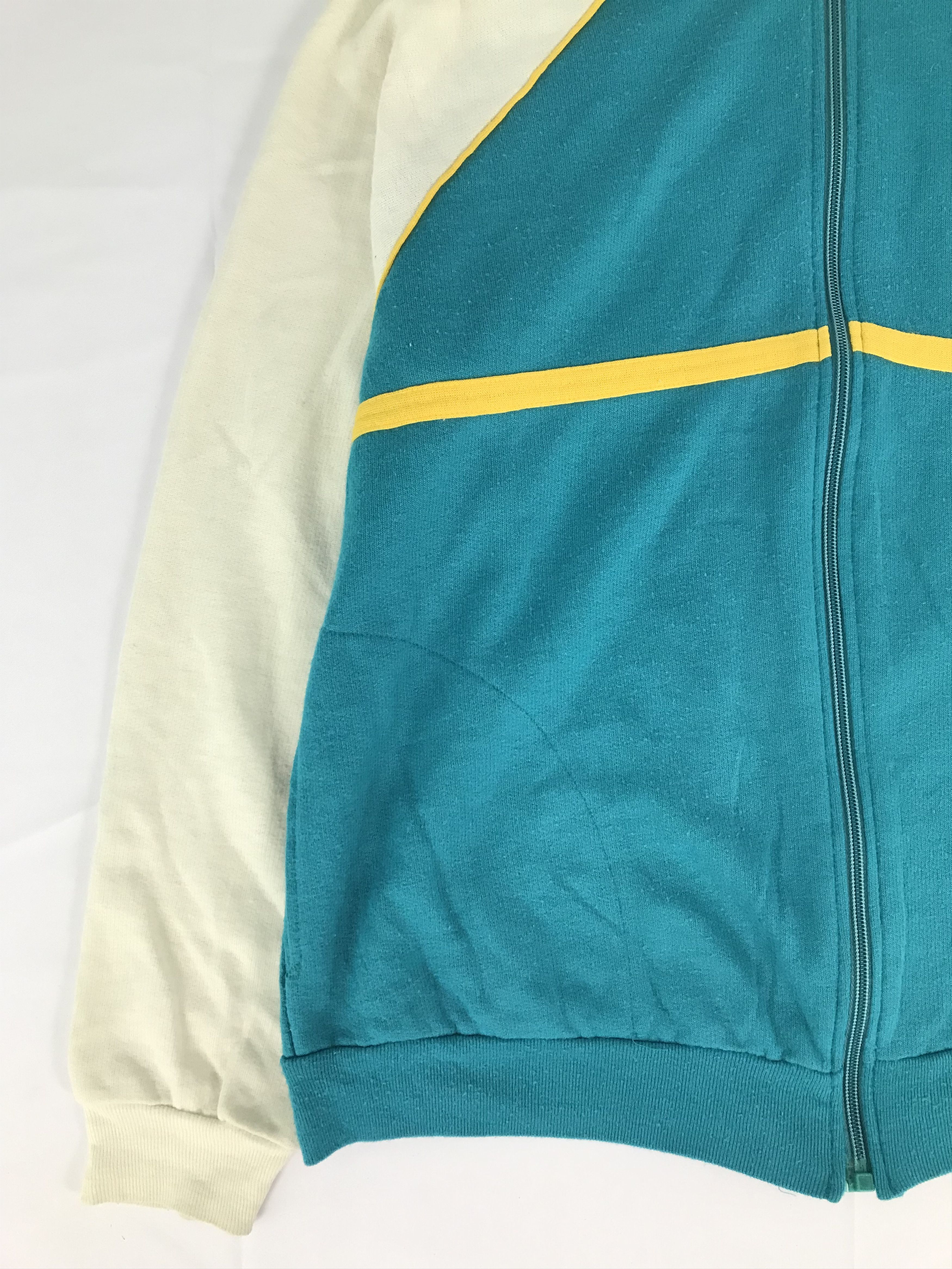 Other Vtg Made in USA Activewear Sweater Size US L / EU 52-54 / 3 - 3 Thumbnail