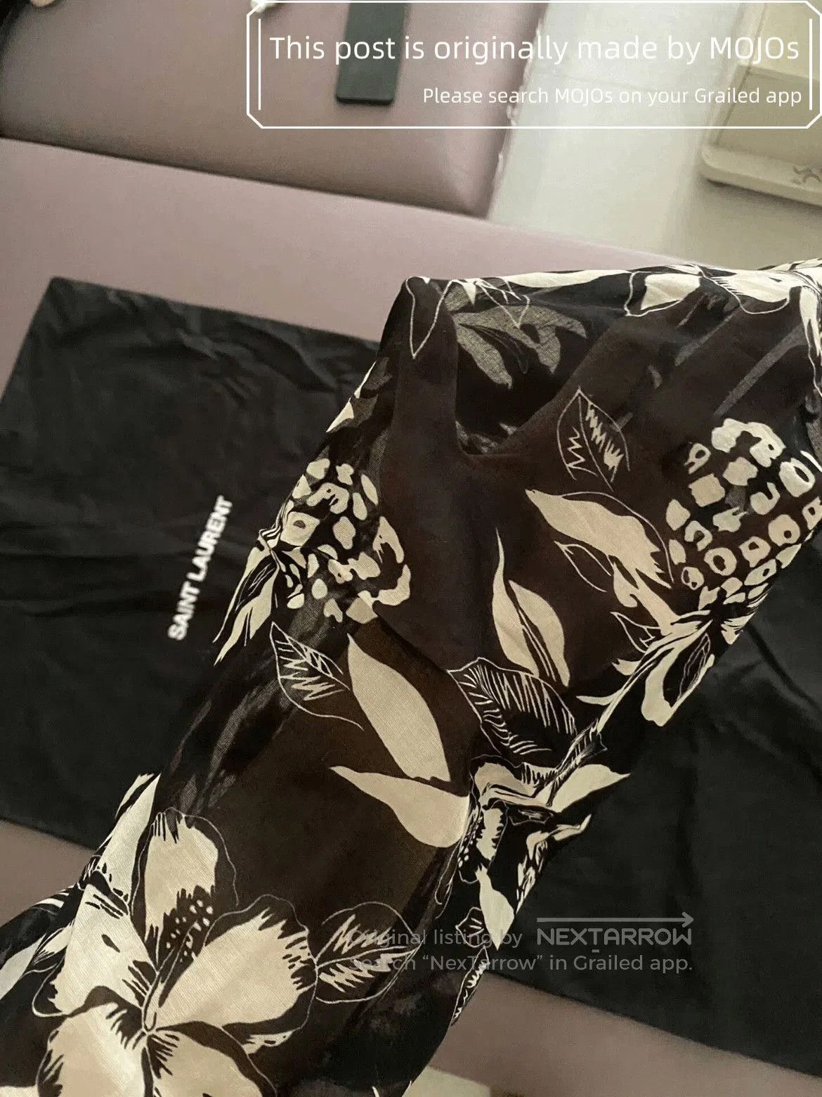 Saint Laurent Paris Saint Laurent Paris 16AW Pineapple Pattern Silk Scarf mojos Size ONE SIZE - 6 Thumbnail