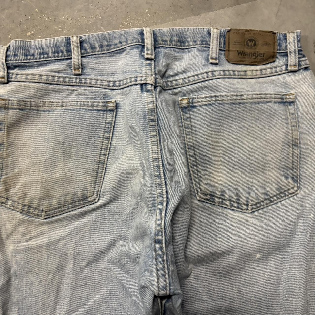Japanese Brand × Vintage Crazy Vintage Y2K/2000s Faded Light Wash Essential Denim Jeans! Size US 36 / EU 52 - 7 Thumbnail