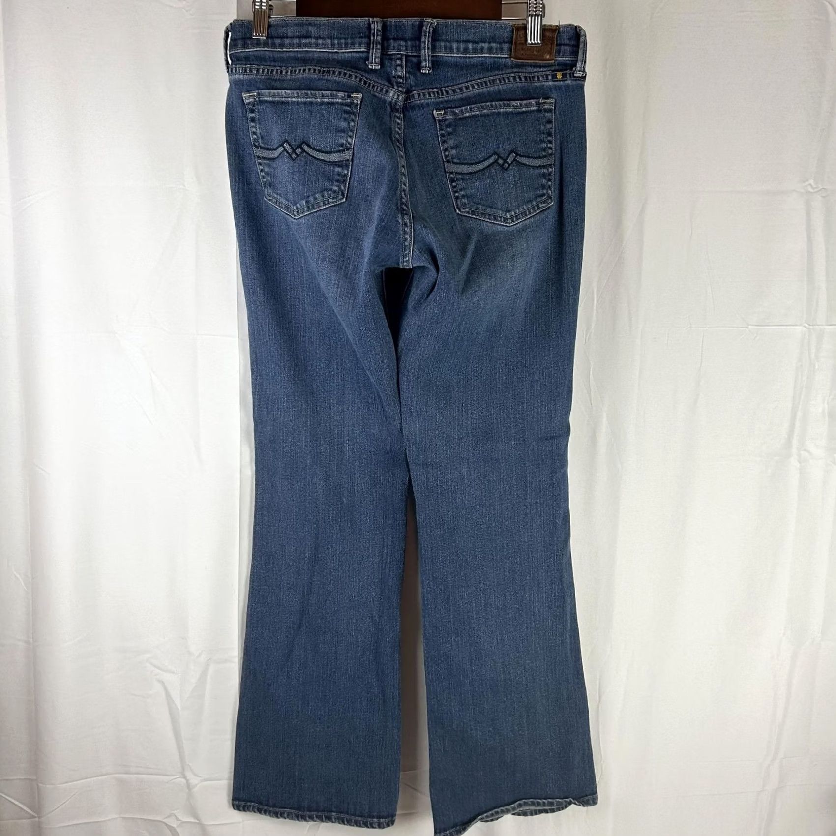 Lucky Brand Lucky Brand Jeans Womens 10 30 Blue Low Rise Sweet N Low Bootcut Denim Womens Jeans Bootcut Blue 5-Pocket Embroidered Logo Fall Mens? Womens Size 32" / US 10 / IT 46 - 7 Thumbnail