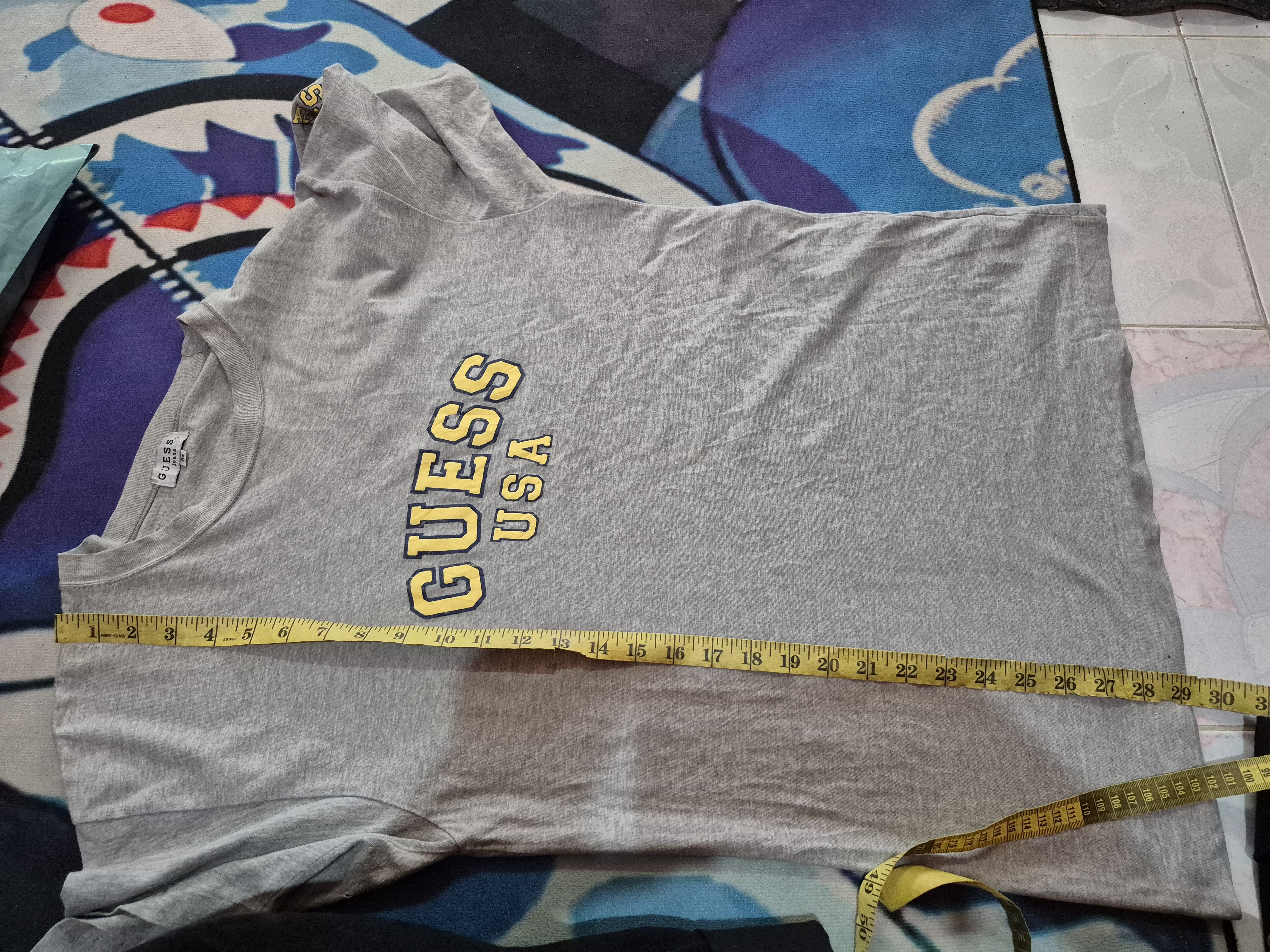 Vintage 🔥 Vintage Guess Jeans USA Spellout Tee Japan Size US M / EU 48-50 / 2 - 14 Thumbnail