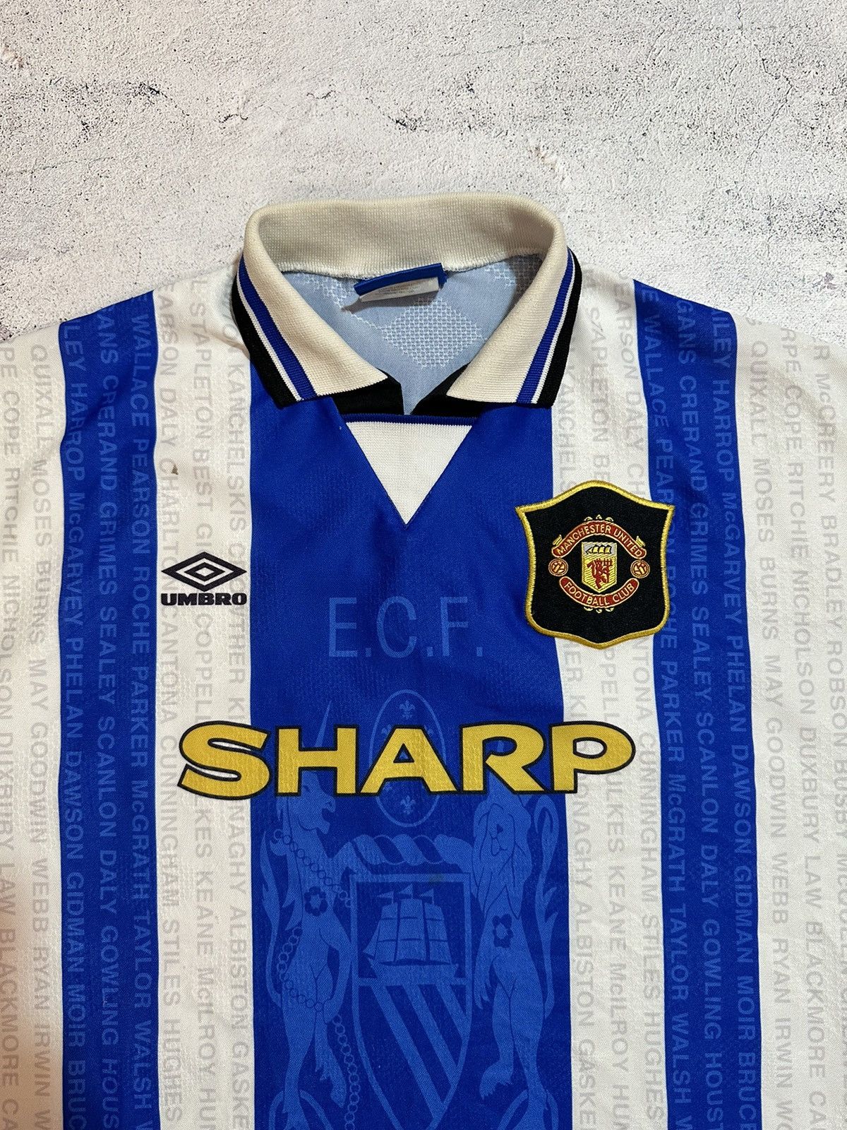 Umbro Manchester United 1994/1996 jersey sharp Size US L / EU 52-54 / 3 - 5 Thumbnail