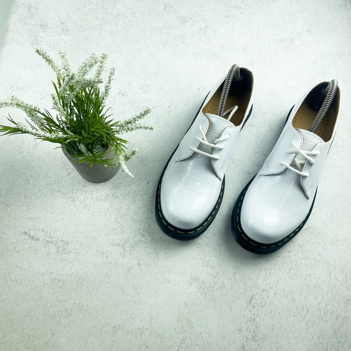 Dr. Martens Doc Martens White Patent Leather Croc Embossed Shoes Women Size US 9 / IT 39 - 2 Thumbnail