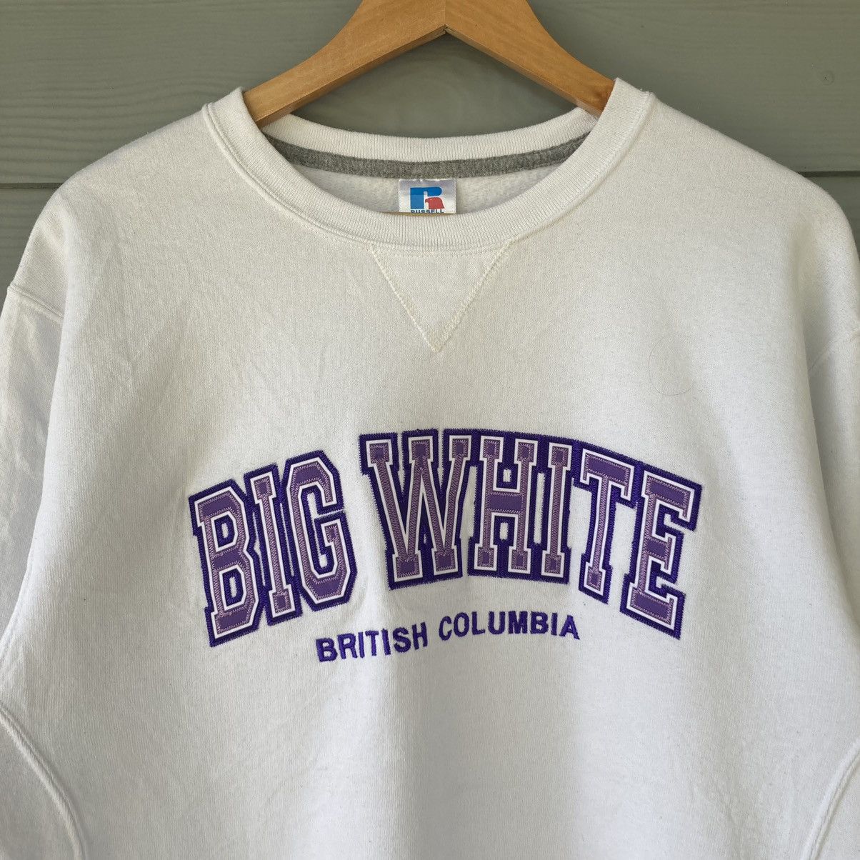 Vintage Vintage Russel Athletic British Columbia Sweatshirt Size US L / EU 52-54 / 3 - 4 Thumbnail