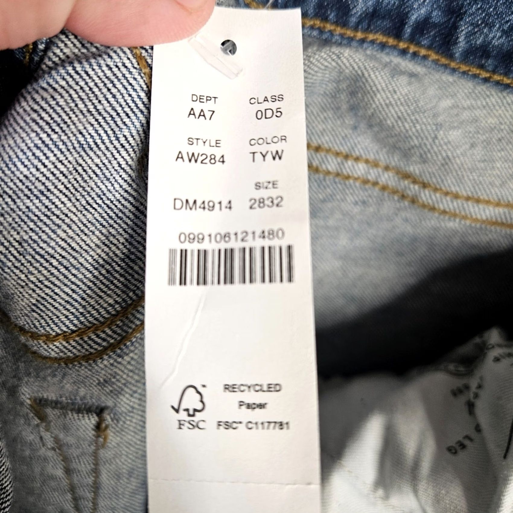 J.Crew J.CREW Jeans Slim Medium Wash 28x32 Denim Cotton 5-Pocket Tapered Belted Mens Regular Modern Preppy Size US 28 / EU 44 - 2 Thumbnail