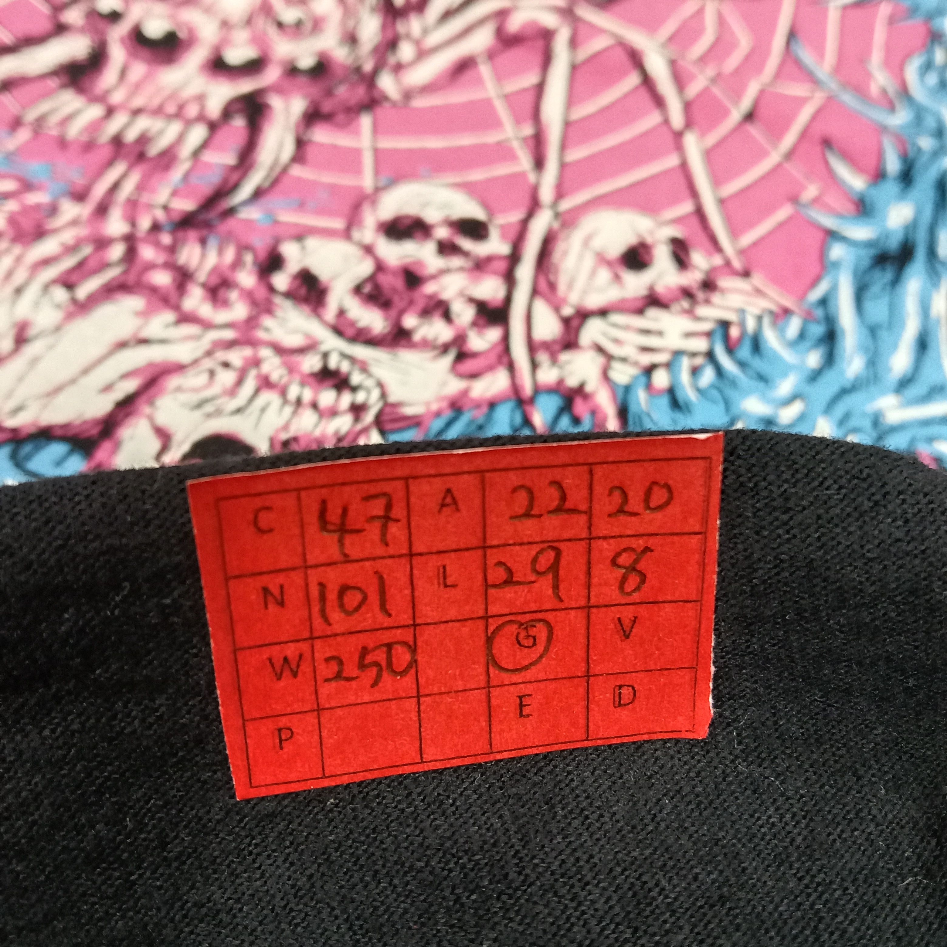 Vintage Rock Punk Style Skulls Design Tshirt Size US L / EU 52-54 / 3 - 7 Thumbnail