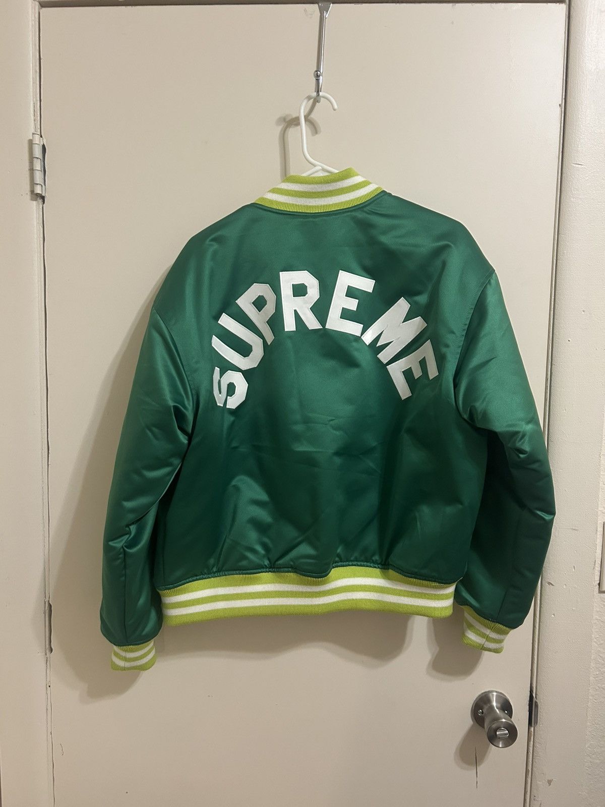 Supreme Supreme®/Mitchell & Ness Satin Varsity Jacket Size US S / EU 44-46 / 1 - 2 Thumbnail