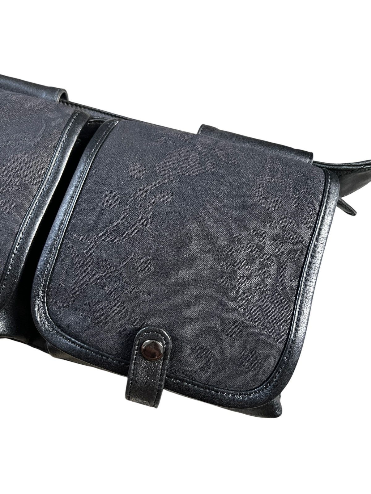 Designer × Japanese Brand Japanese Brand Genuine Leather Utility Crossbody Bag Size ONE SIZE - 3 Thumbnail