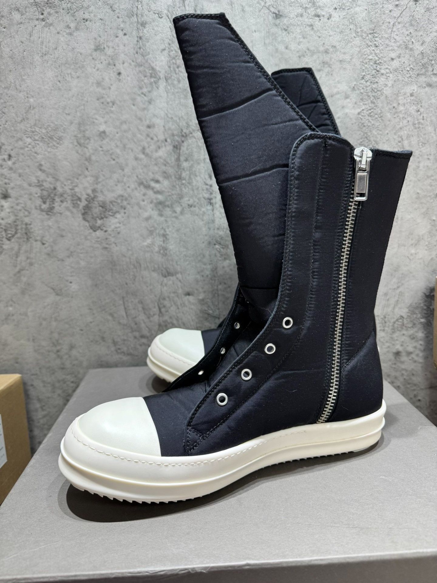 Rick Owens Rick Owens Cotton Black Boots 42 Men Size US 9 / EU 42 - 1 Thumbnail