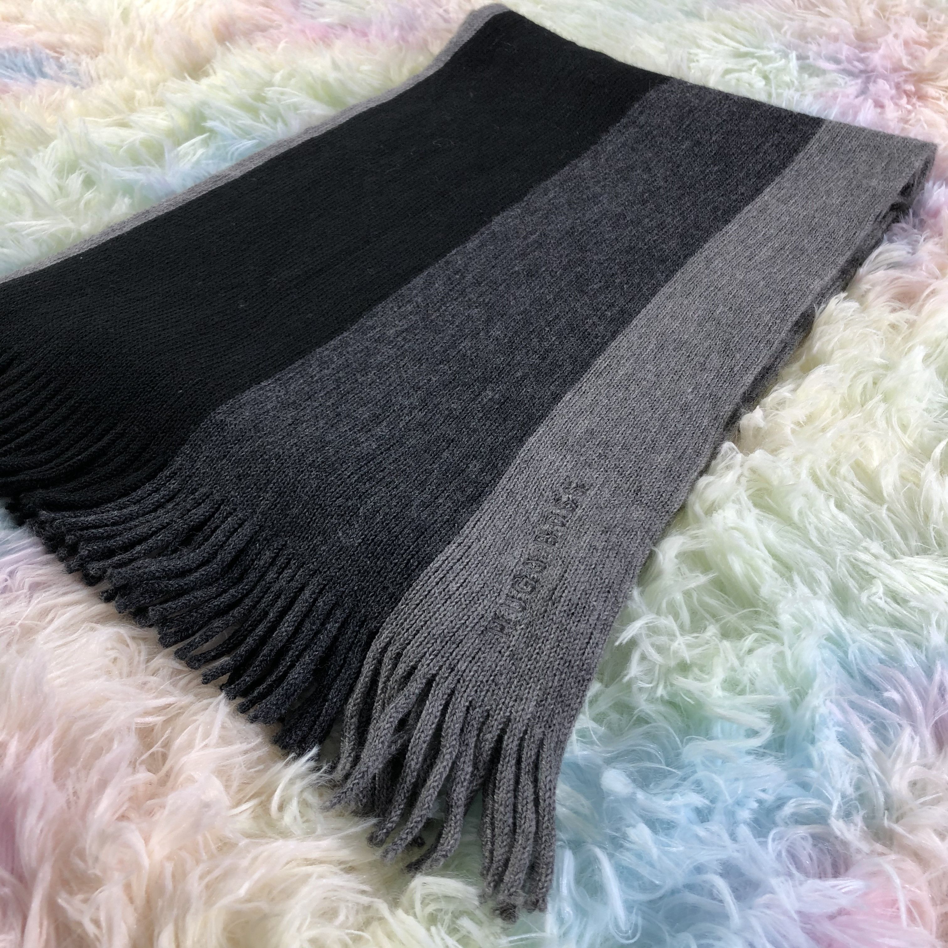 Hugo Boss Hugo Boss Scarf / Muffler / Neckwear - KM41 Size ONE SIZE - 3 Thumbnail