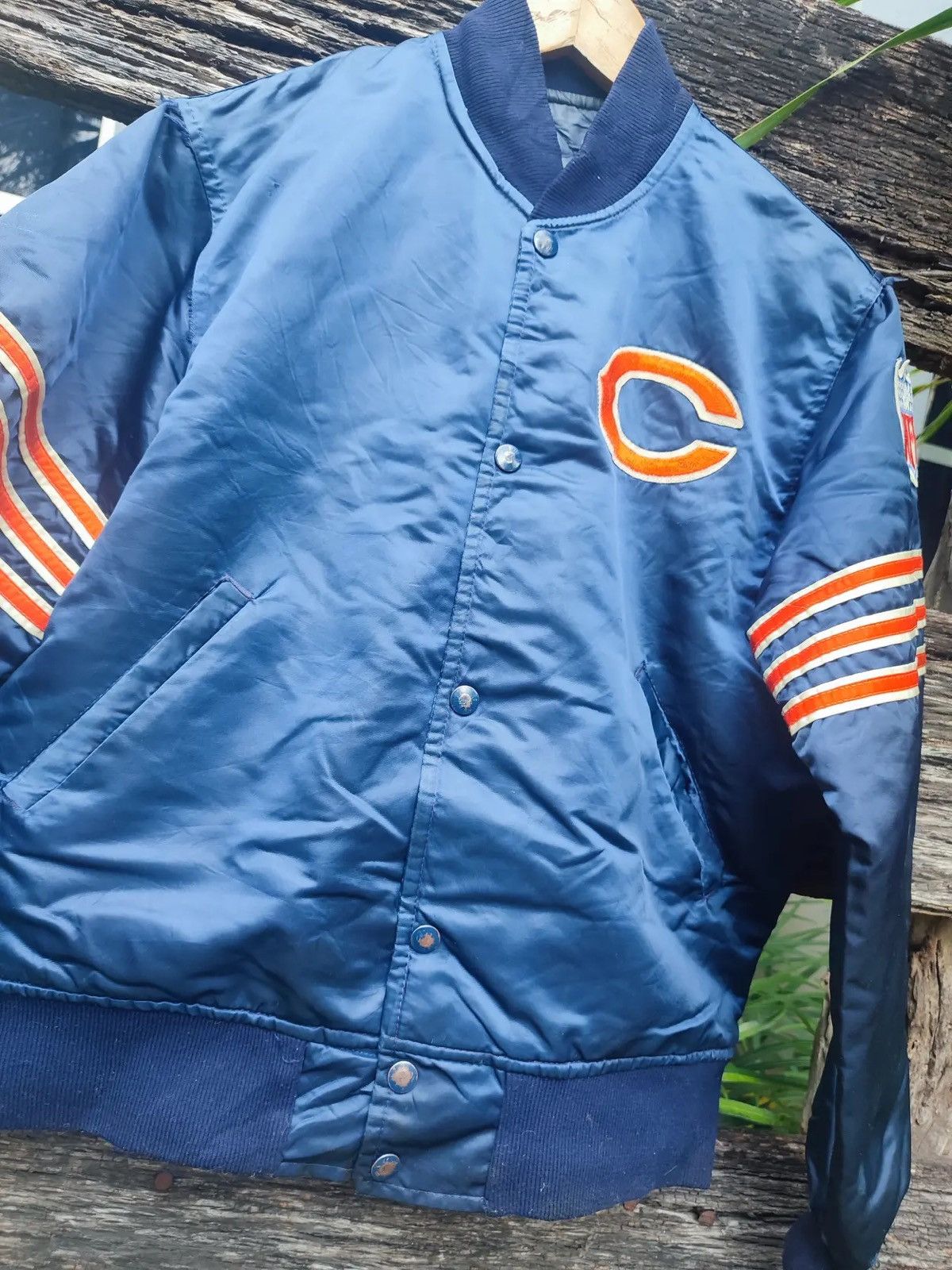 Starter Vintage 90s Starter NFL Pro Line Chicago Bears Bomber Jacket Size US L / EU 52-54 / 3 - 3 Thumbnail