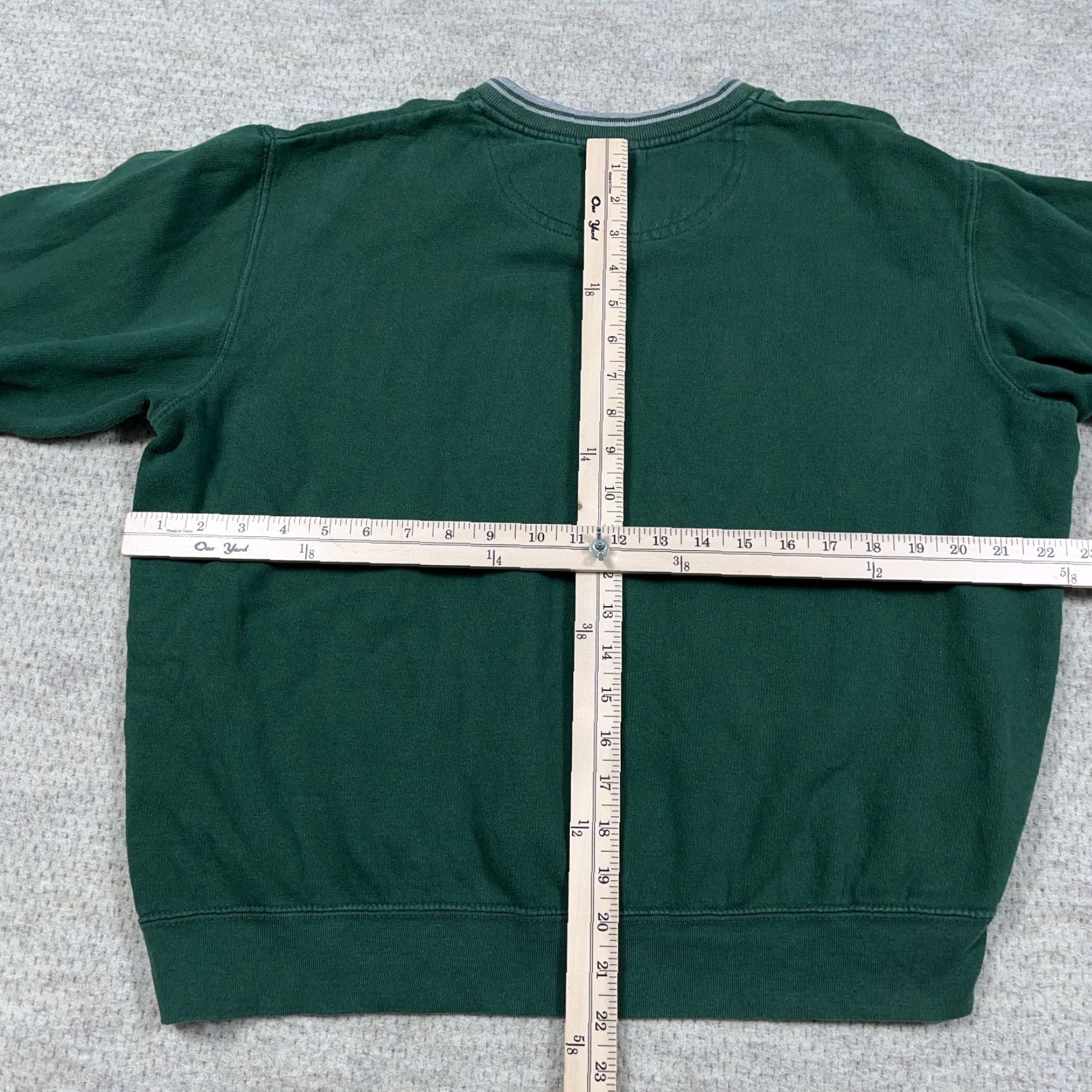 Disney VINTAGE Disney Winnie The Pooh Sweatshirt Women L Green Crewneck Pullover Sweatshirt Graphic Print Embroidered Logo Size L / US 10 / IT 46 - 5 Thumbnail