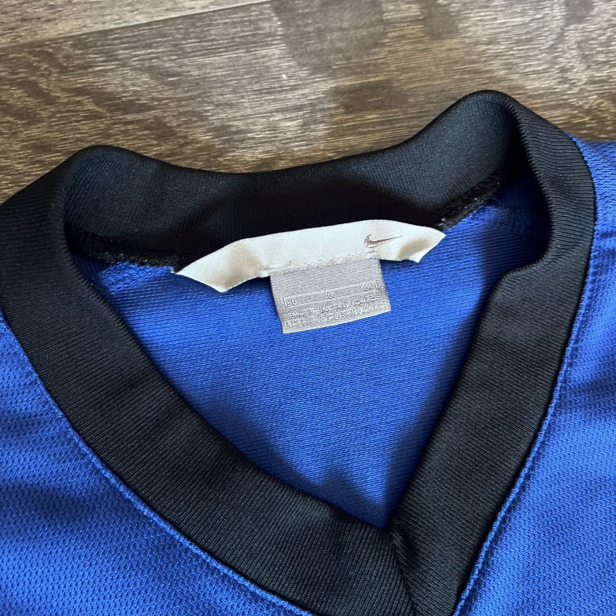 Nike Vintage 2000s Nike Center Swoosh Logo Soccer Jersey Dri Fit Size US L / EU 52-54 / 3 - 6 Thumbnail