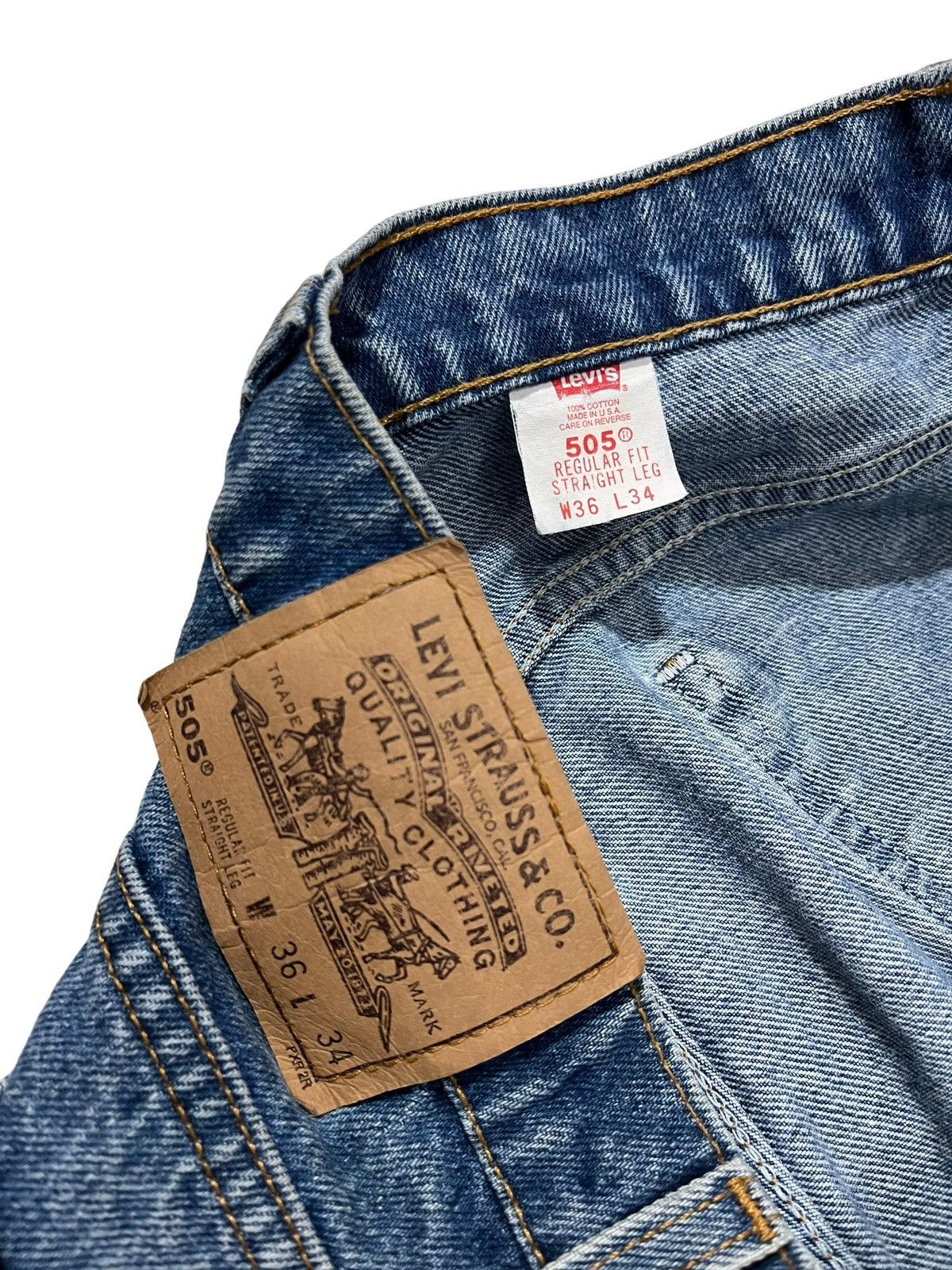 Levi's × Vintage VINTAGE LEVIS 505 JEANS Size US 35 - 8 Thumbnail