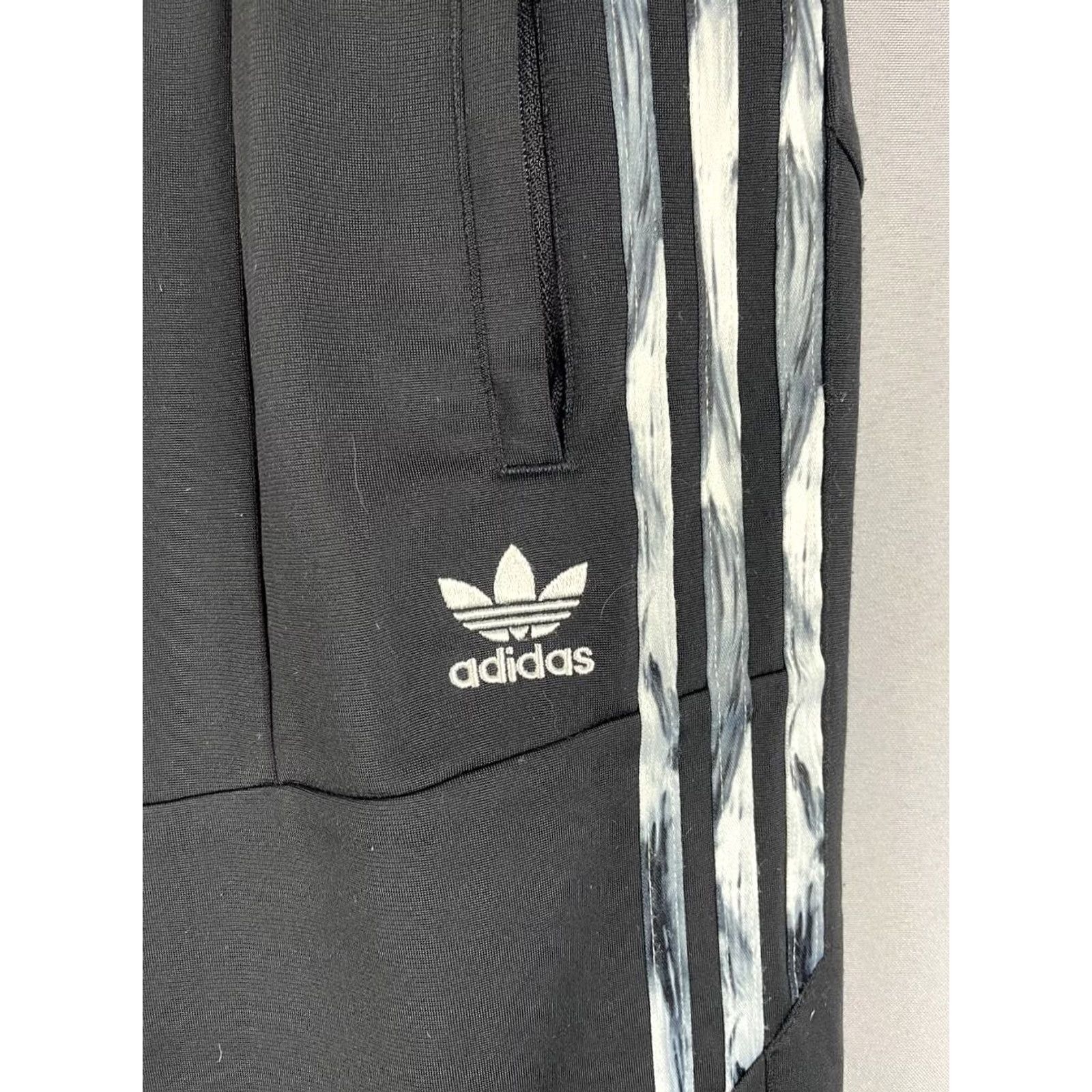 Adidas Adidas Pants Women XS Black Sweatpants Regular Inseam 30" Elastic Waist Breathable Gym & Training 90s Modern Size 26" / US 2 / IT 38 - 4 Thumbnail