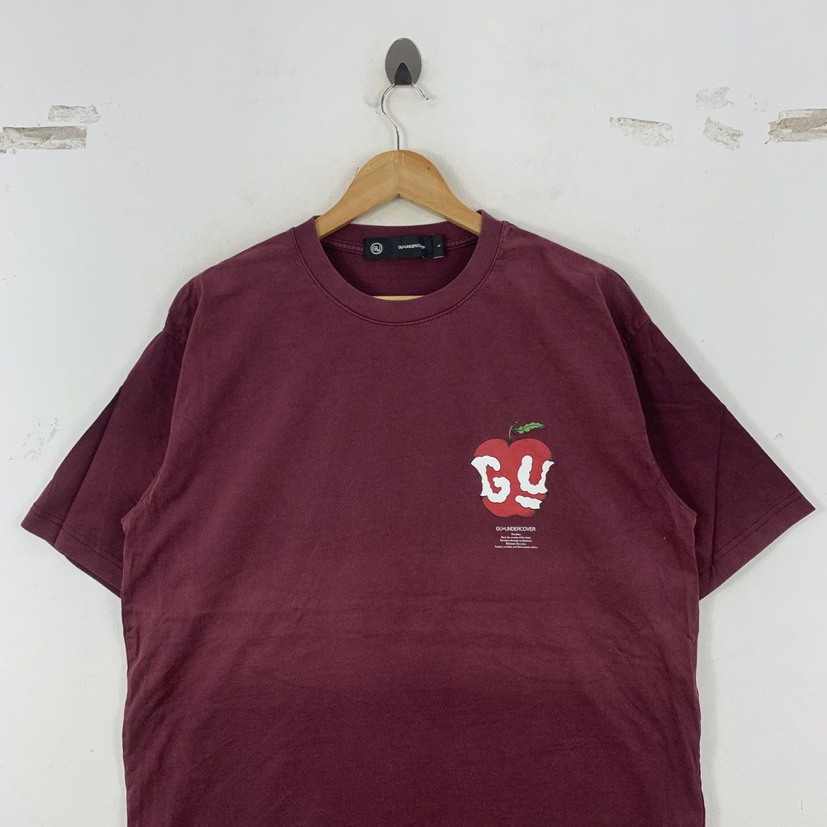 GU × Undercover GU x UNDERCOVER Apple Jun Takahashi Japanese Brand Tshirt Size US L / EU 52-54 / 3 - 3 Thumbnail