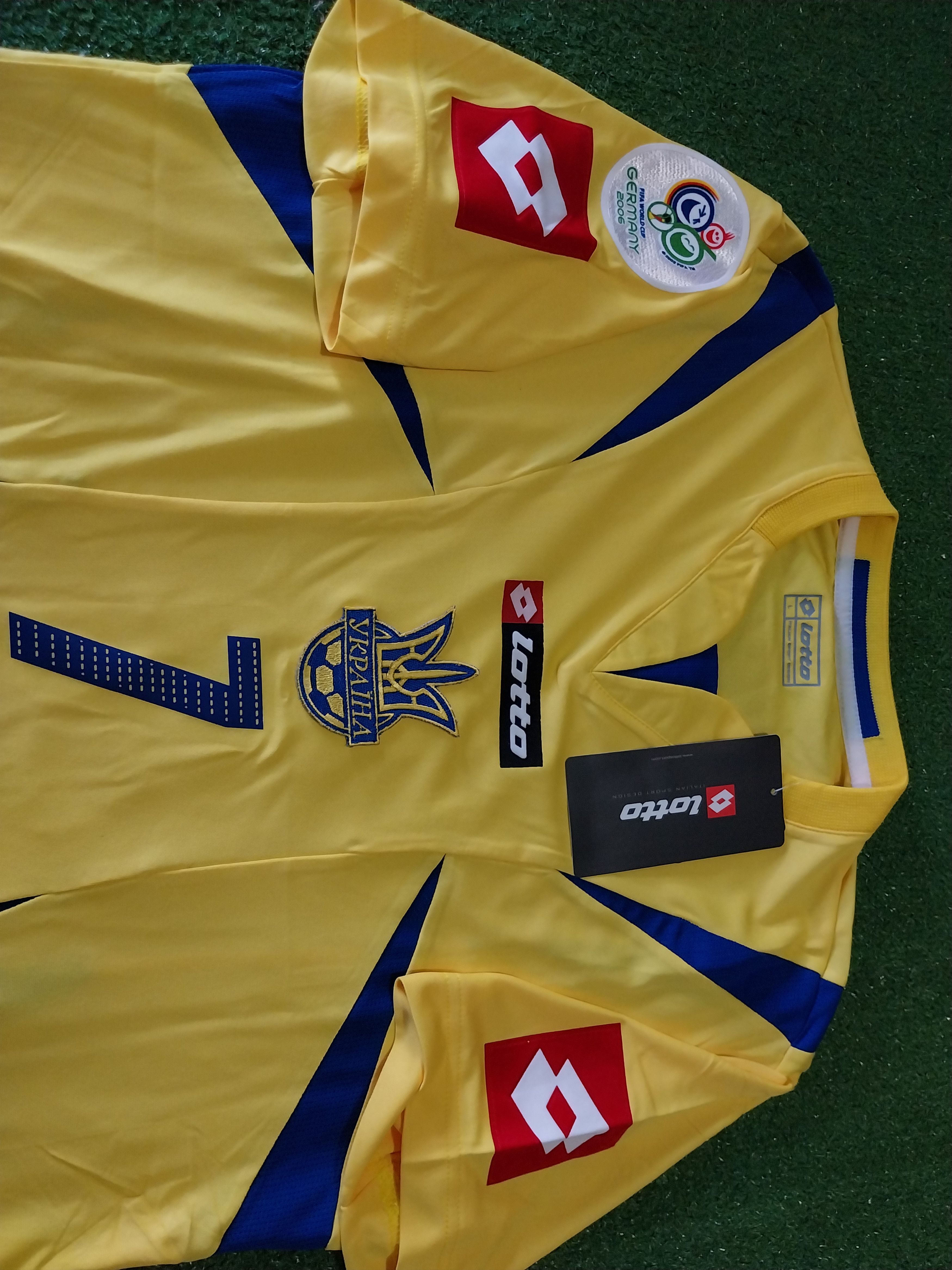 Lotto Sport Ukraine home 2006 andriy shevchenko jersey football Size US L / EU 52-54 / 3 - 3 Thumbnail