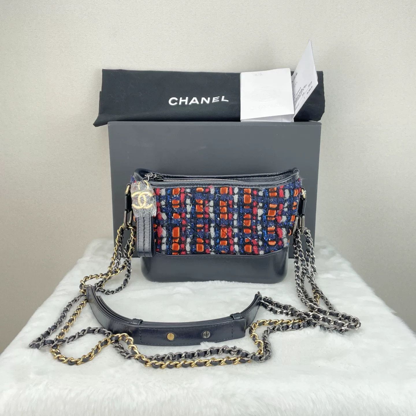 Chanel Pre-loved Bag Very good condition Size ONE SIZE - 1 Thumbnail