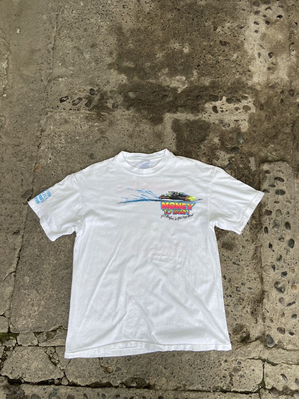 Vintage Vintage money to burn t shirt Size US L / EU 52-54 / 3 - 11 Thumbnail
