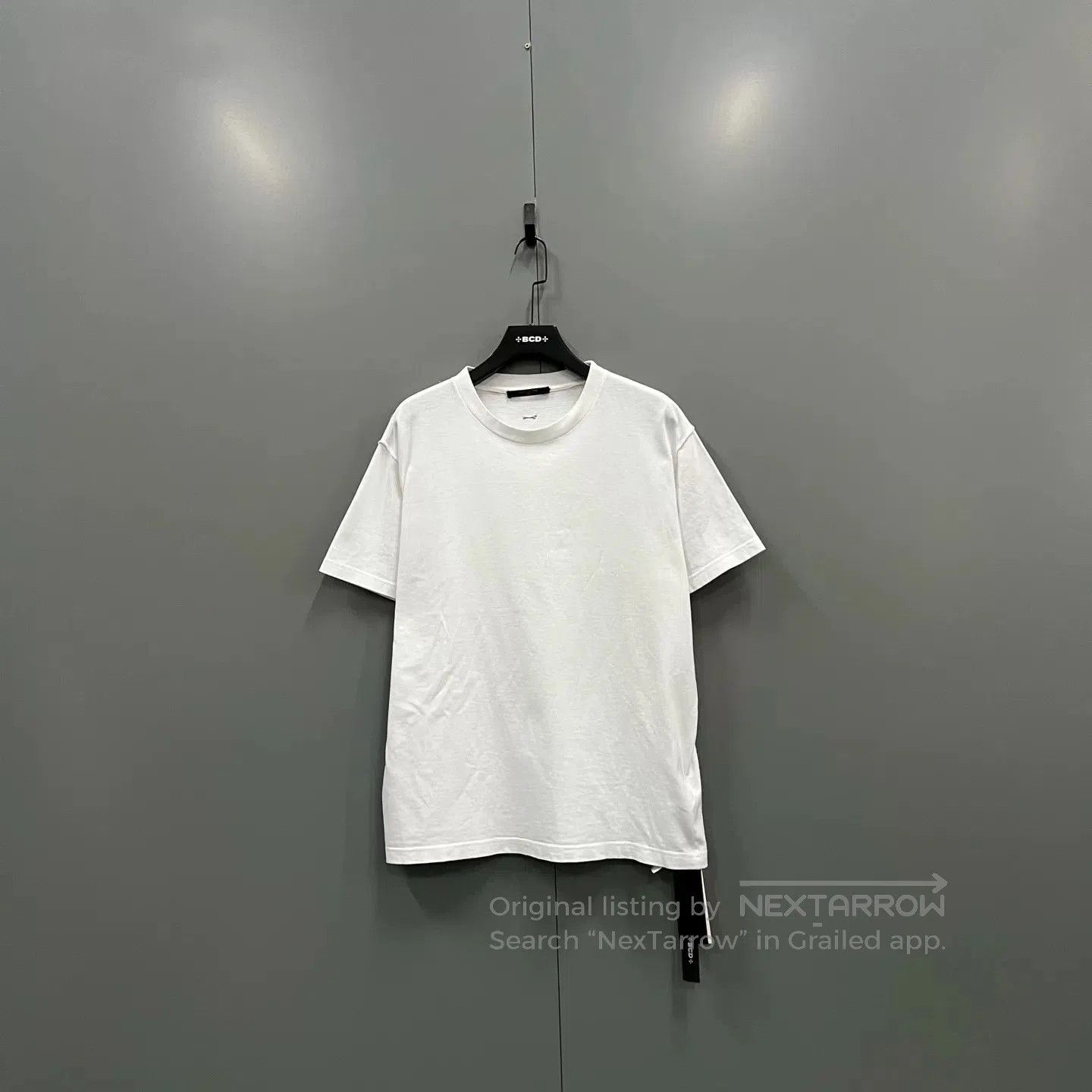 Louis Vuitton Louis Vuitton White Back Label T-Shirt. Size US L / EU 52-54 / 3 - 1 Thumbnail