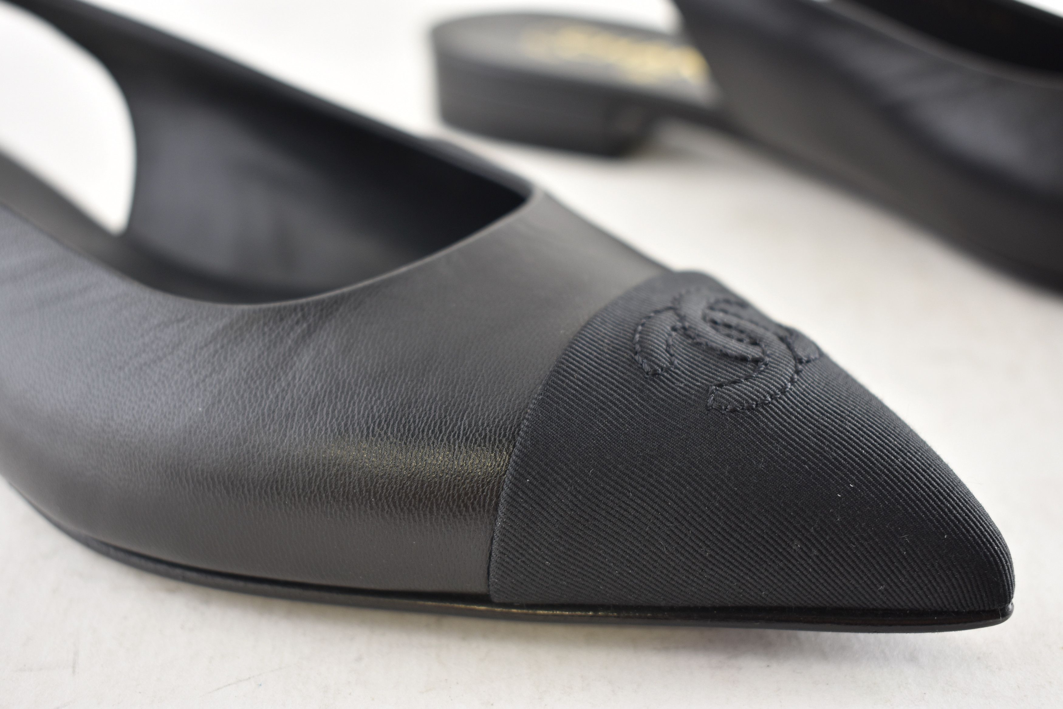 Chanel Chanel 24A CC Logo Coco Slingback Pointed Ballet Flat 38.5 Size US 8.5 / IT 38.5 - 7 Thumbnail