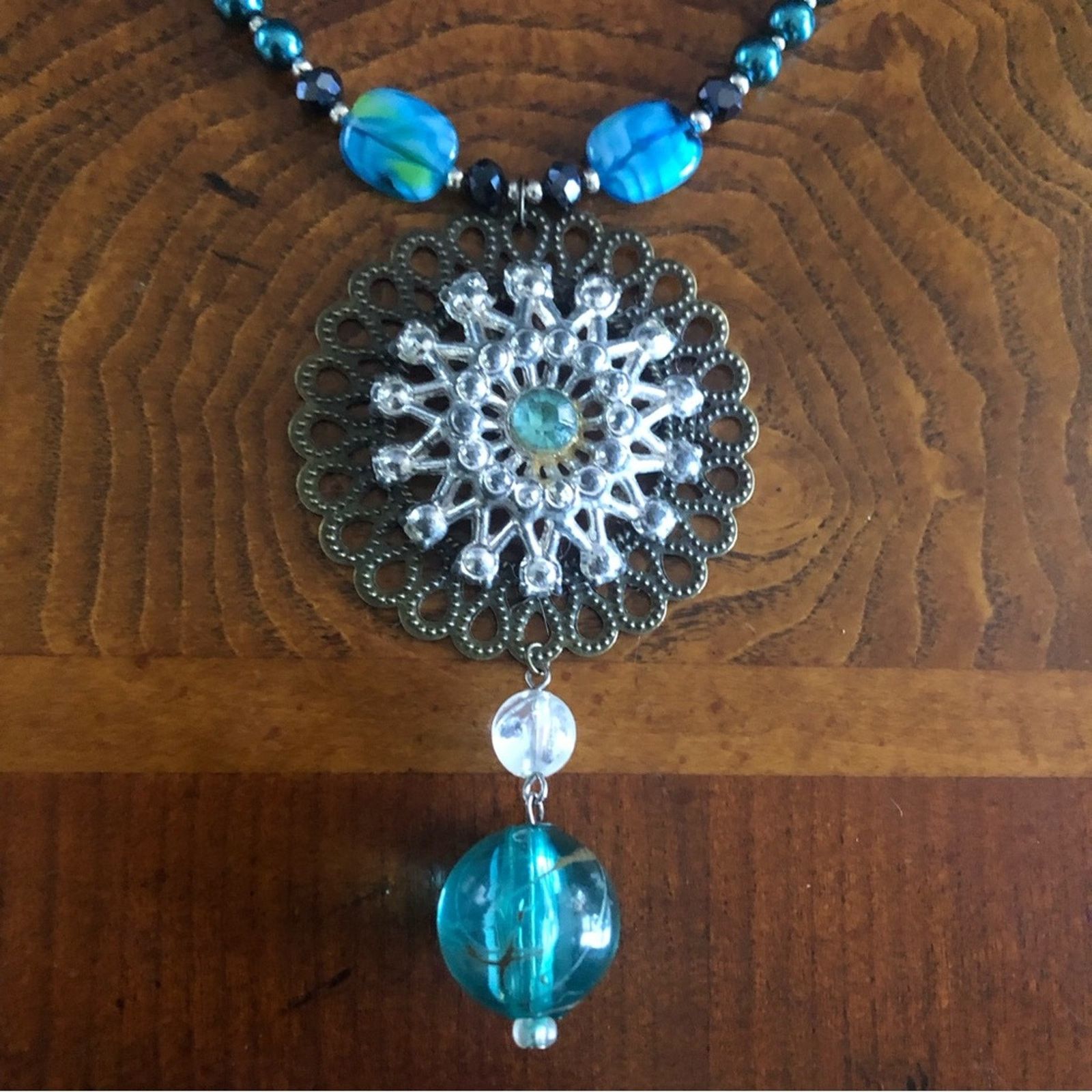 Handmade Handcrafted repurpose peacock freshwater Pearl necklace Size ONE SIZE - 9 Thumbnail