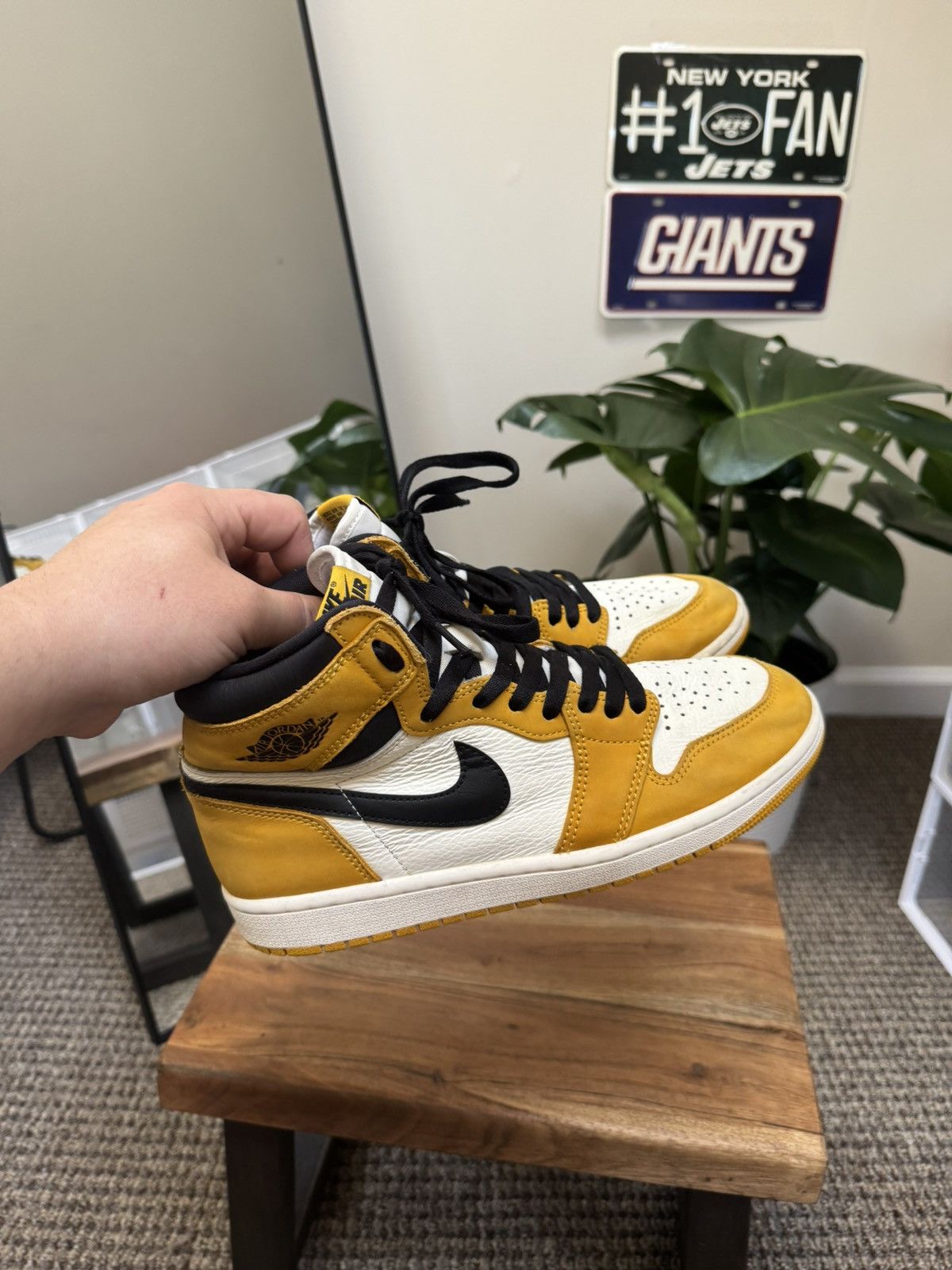 Other Men’s Shoes Nike Air Jordan 1 High Size US 8.5 / EU 41-42 - 11 Thumbnail