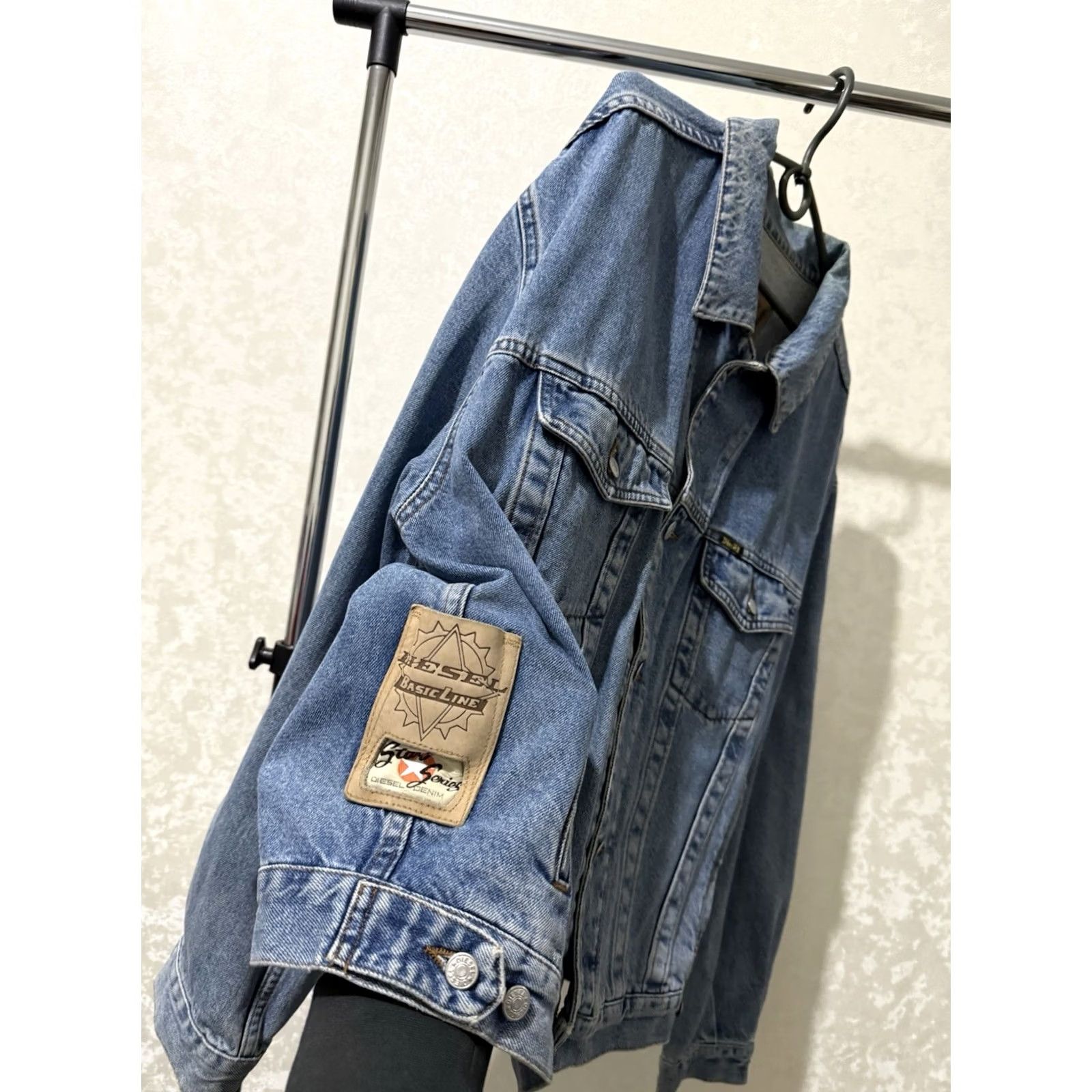 Diesel VINTAGE Diesel Denim Jacket Trucker Blue Oversized 90s Mens XL Denim Jacket City Motorcycle USA Easy Rider Size US 36 / EU 52 - 2 Thumbnail