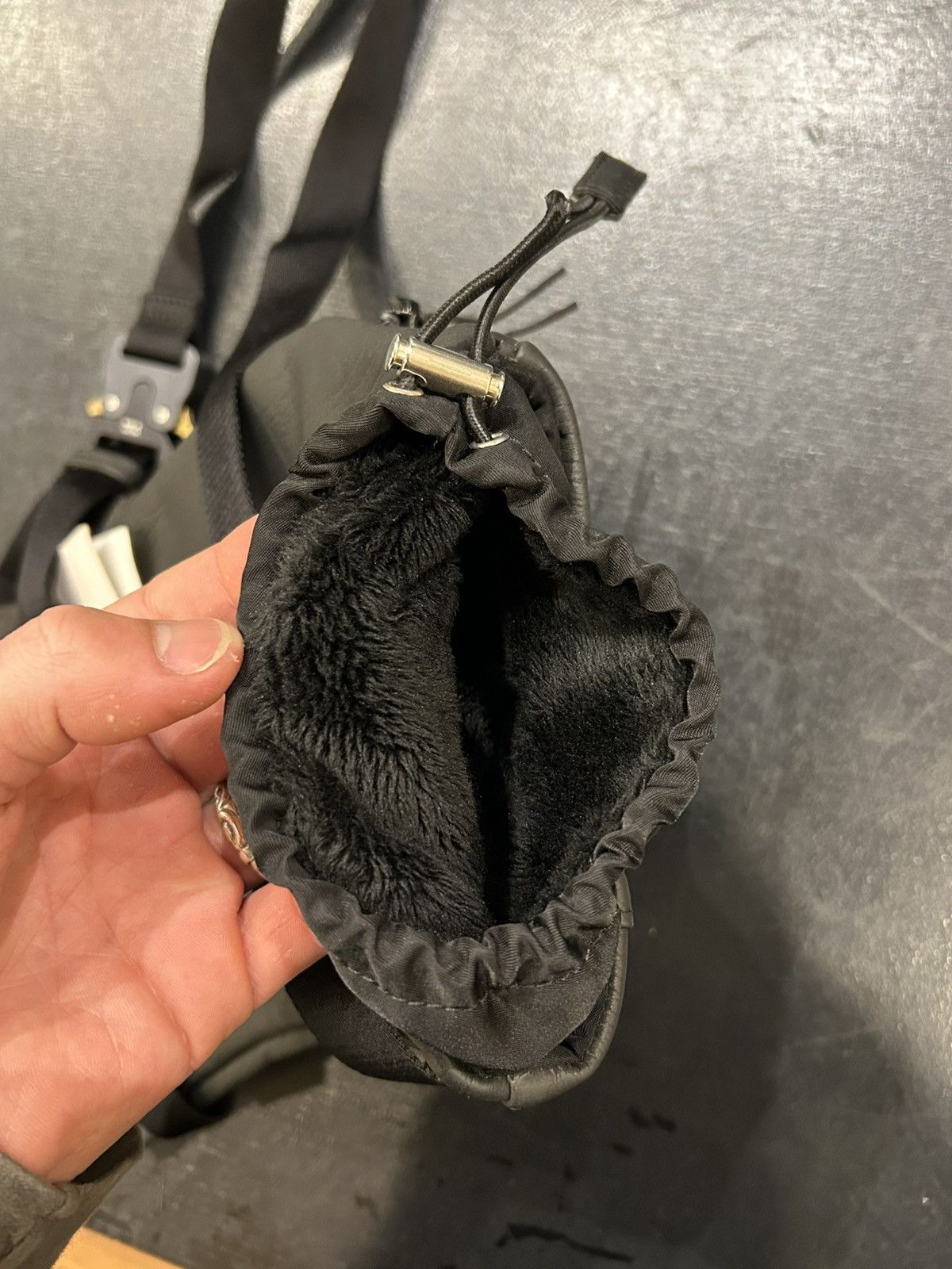 1017 ALYX 9SM 1017 Alyx 9SM Hand Warmer Bag Size ONE SIZE - 9 Thumbnail