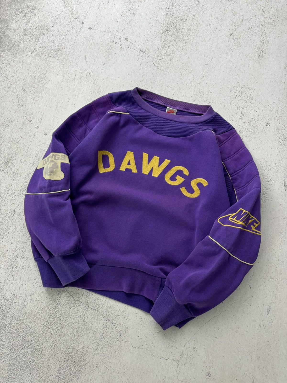 Vintage Nike Vintage Dawgs Washington Sweatshirt Size US M / EU 48-50 / 2 - 9 Thumbnail