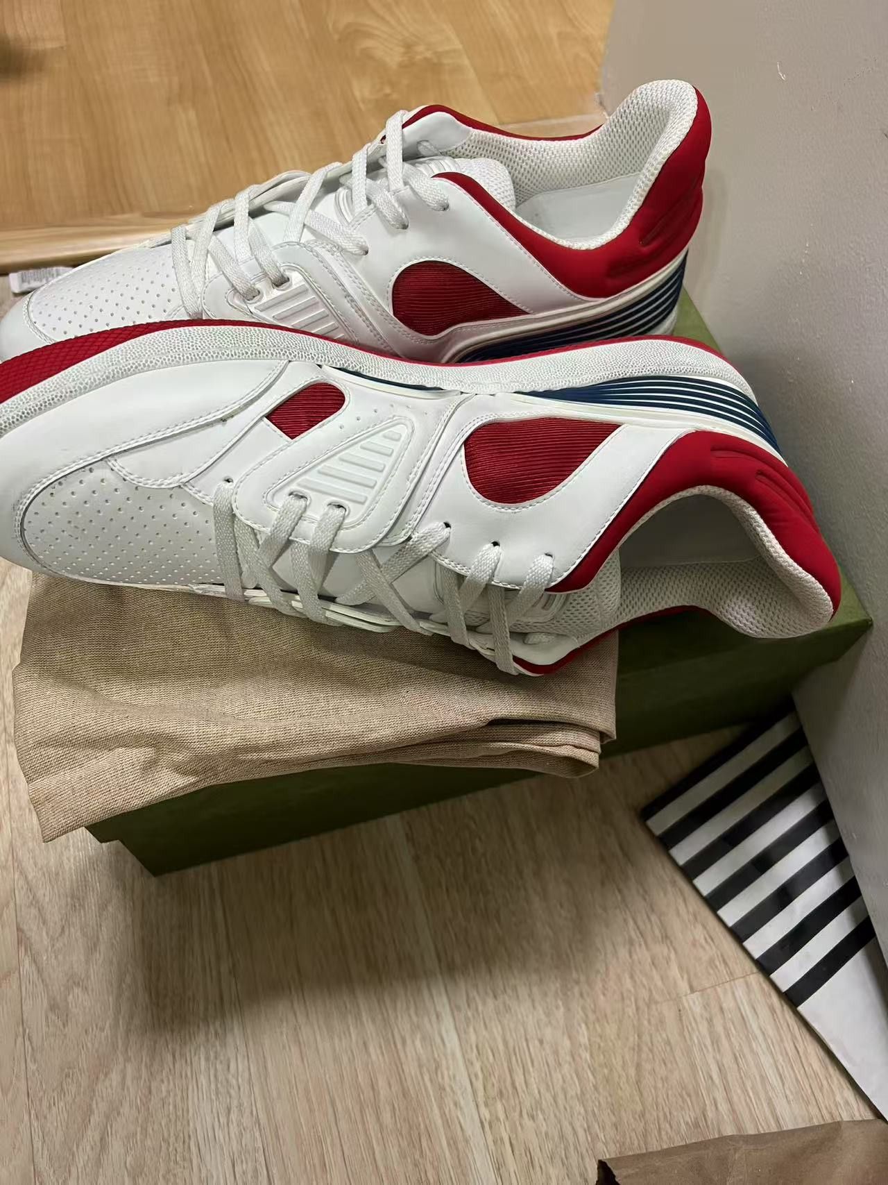 Gucci Gucci Basket White Demetra Size US 15 / EU 48 - 4 Thumbnail