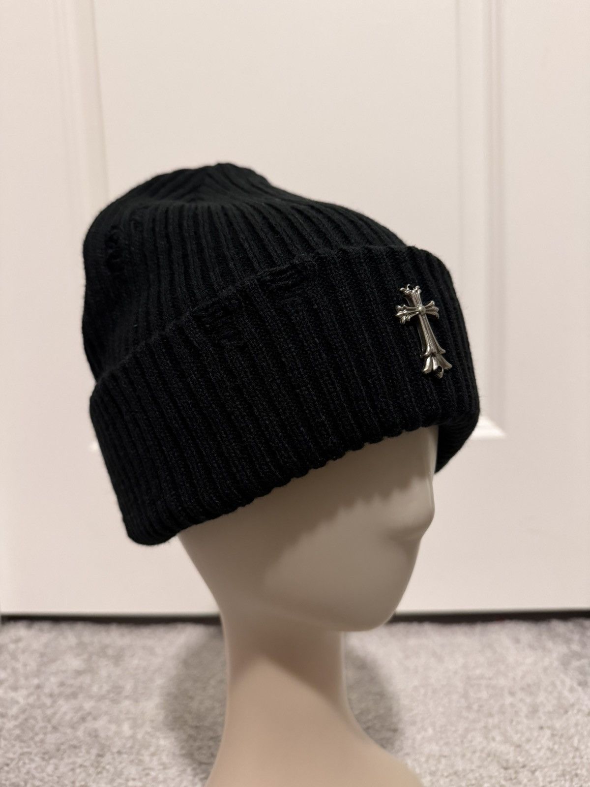 Other Distressed Cross Knit Beanie Size ONE SIZE - 2 Thumbnail